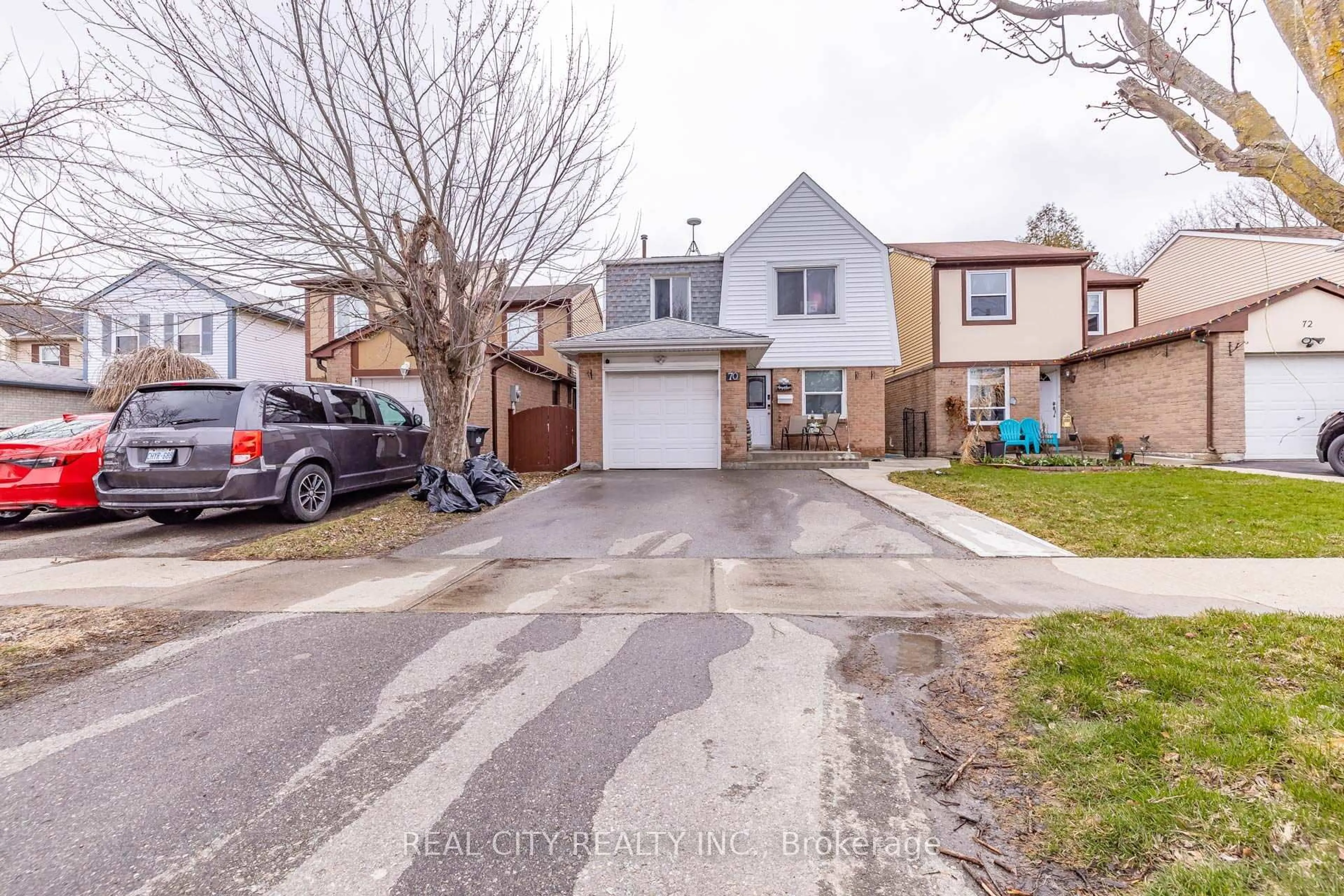 Unknown for 70 Majestic Cres, Brampton Ontario L6S 3N2