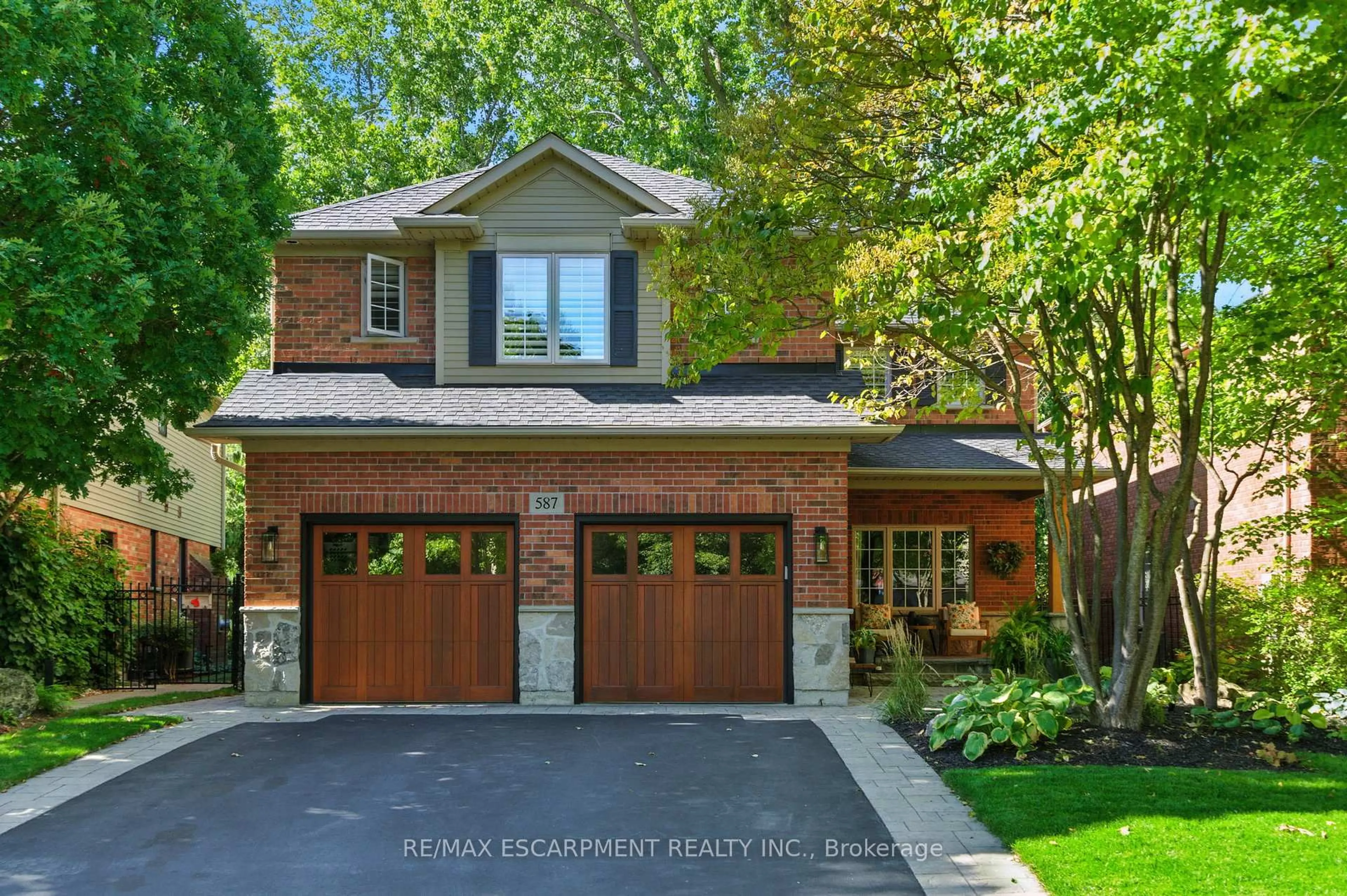 Home with brick exterior material, street for 587 Sandcherry Dr, Burlington Ontario L7T 4L7