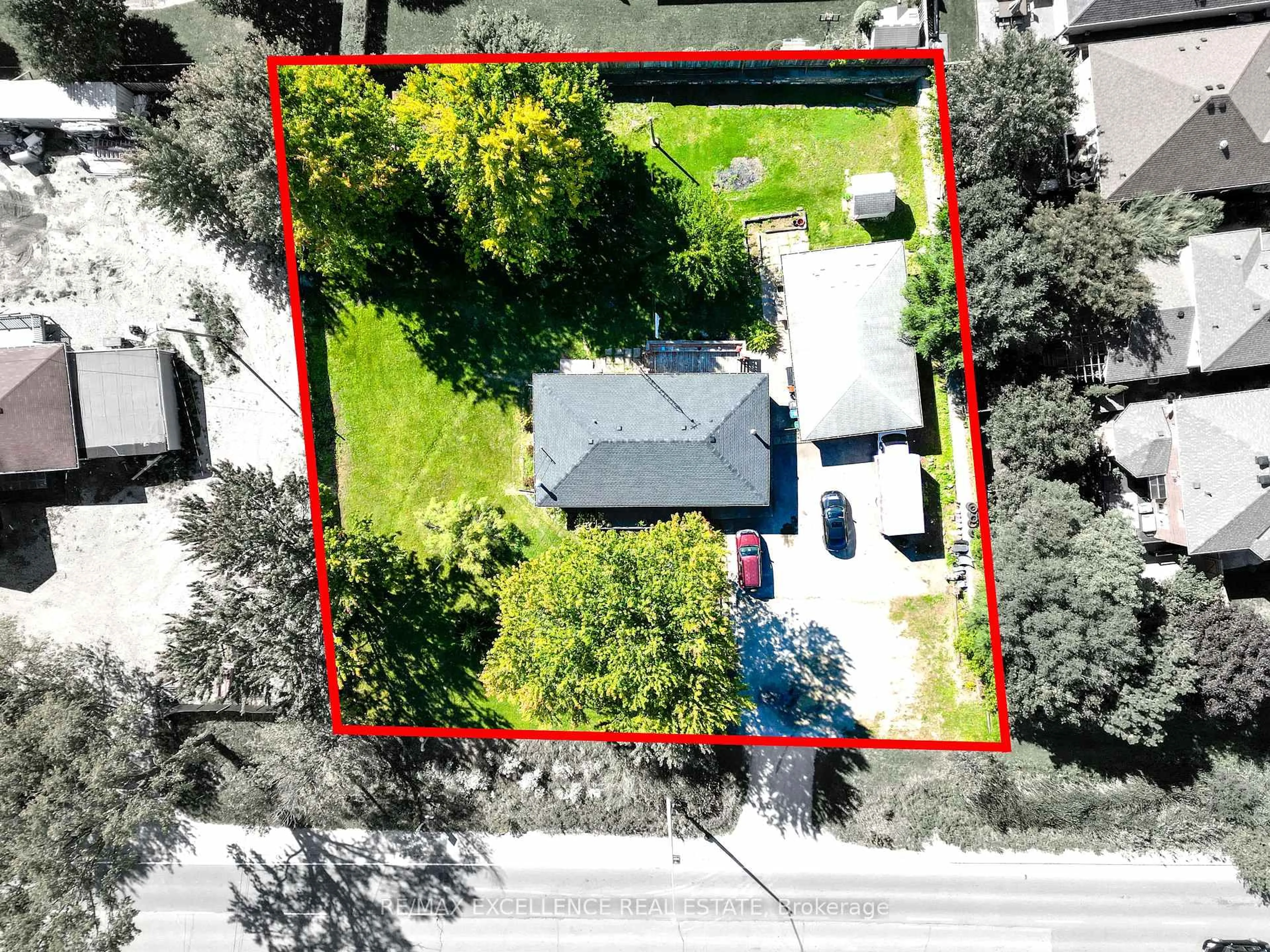 A pic from outside/outdoor area/front of a property/back of a property/a pic from drone, street for 12164 Hurontario St, Brampton Ontario L7A 1E6