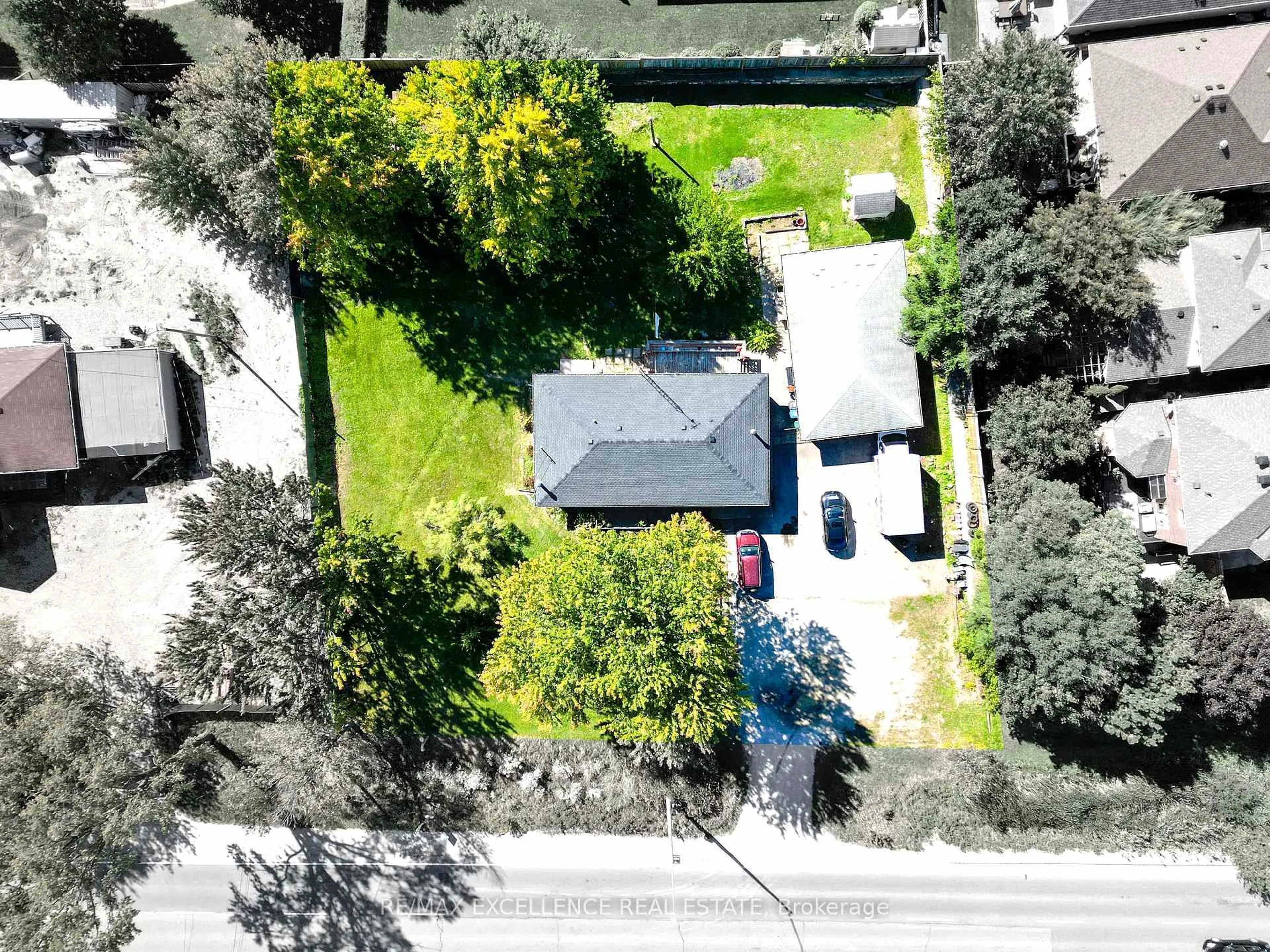 A pic from outside/outdoor area/front of a property/back of a property/a pic from drone, street for 12164 Hurontario St, Brampton Ontario L7A 1E6