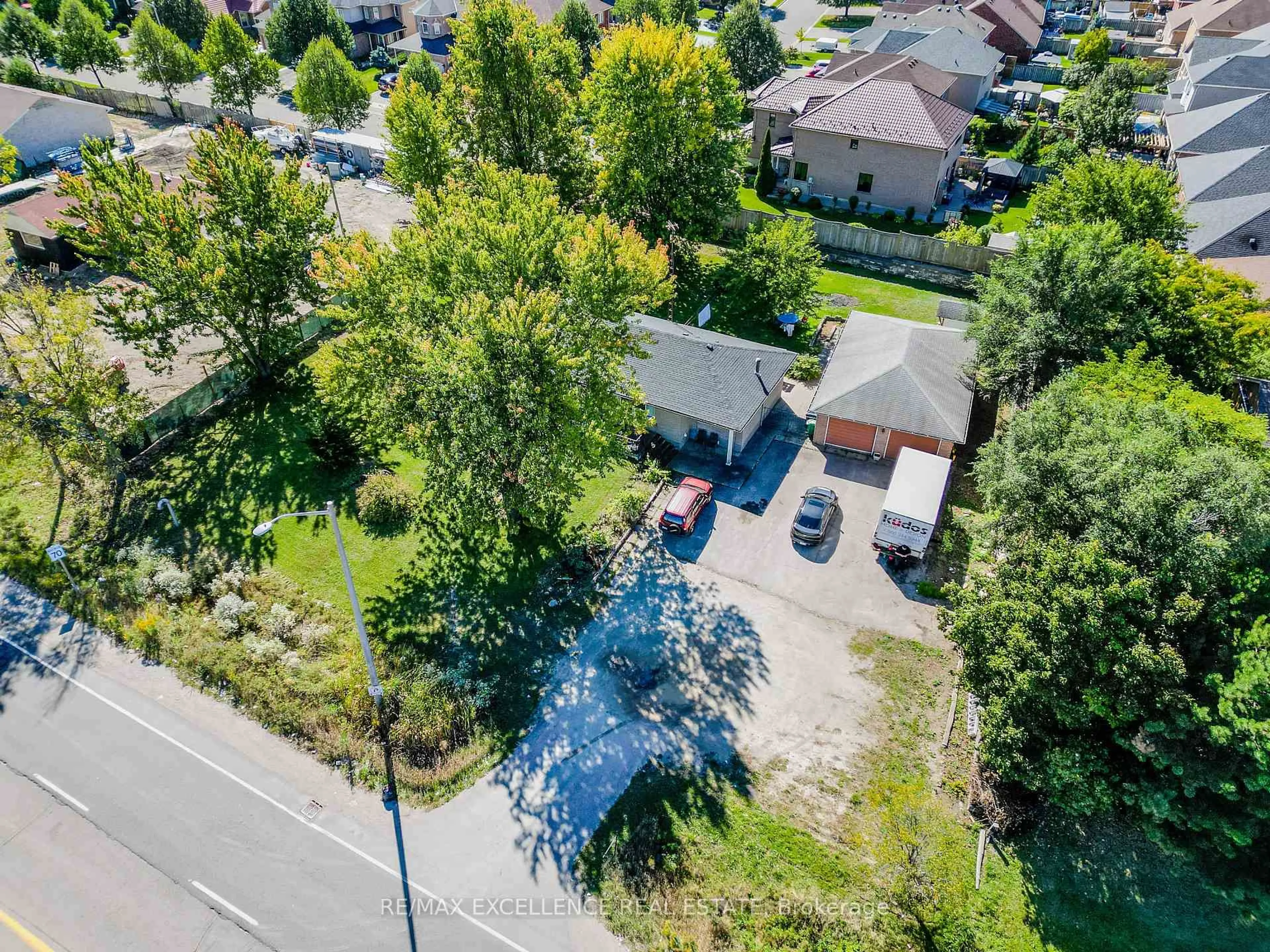 A pic from outside/outdoor area/front of a property/back of a property/a pic from drone, street for 12164 Hurontario St, Brampton Ontario L7A 1E6