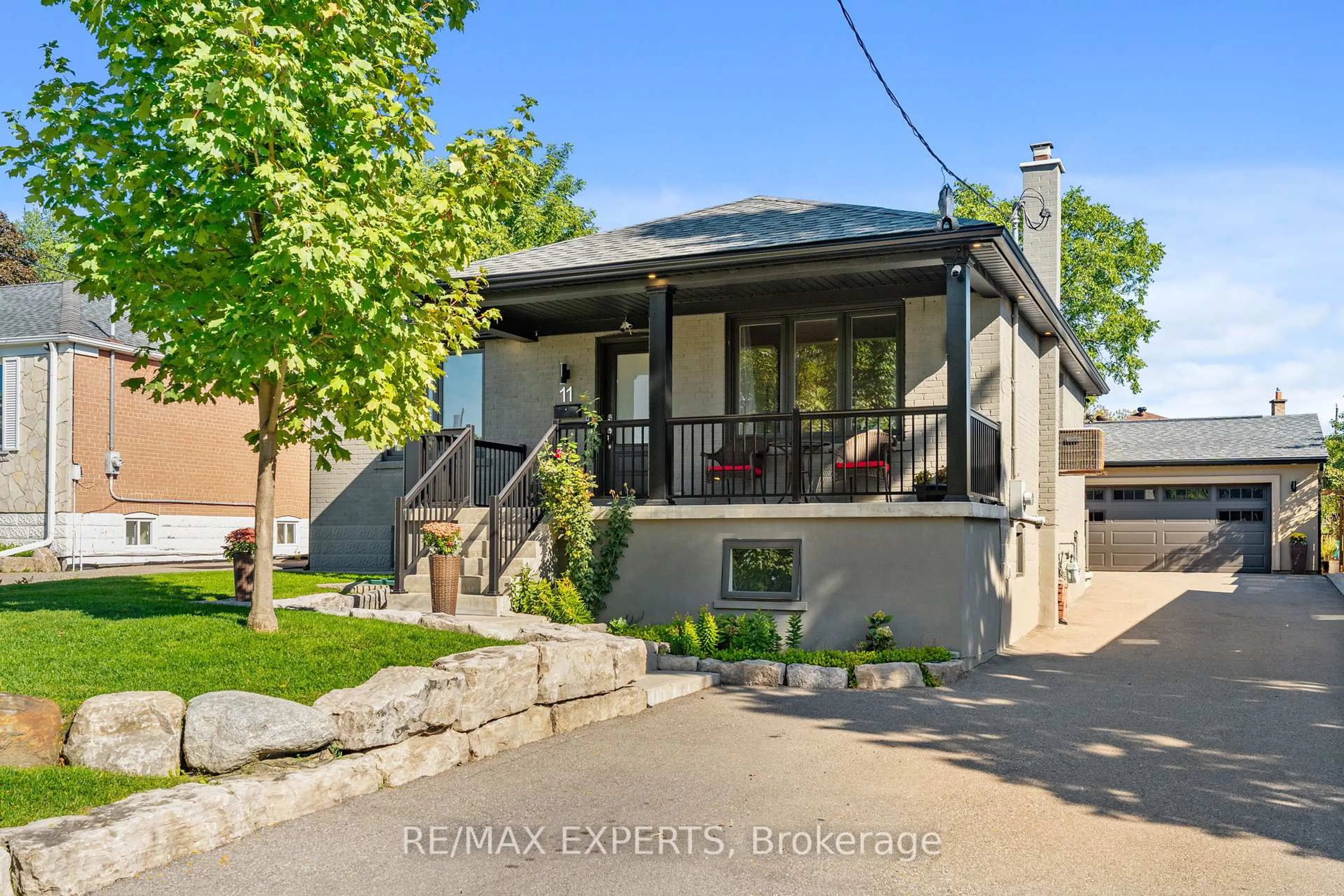 Unknown for 11 Smallwood Dr, Toronto Ontario M3M 1K9