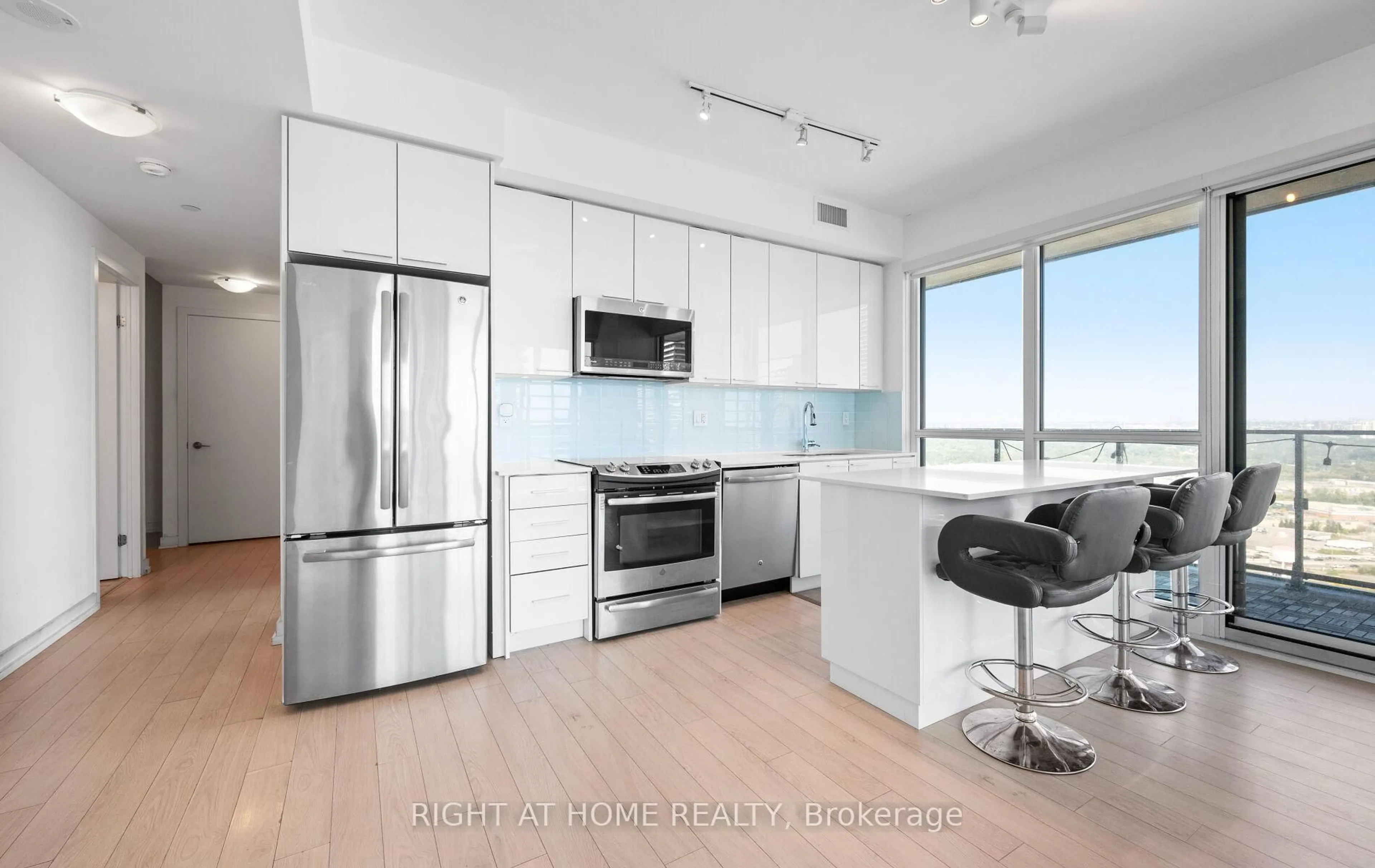 Unknown for 10 Park Lawn Rd #3409, Toronto Ontario M8Y 3H8