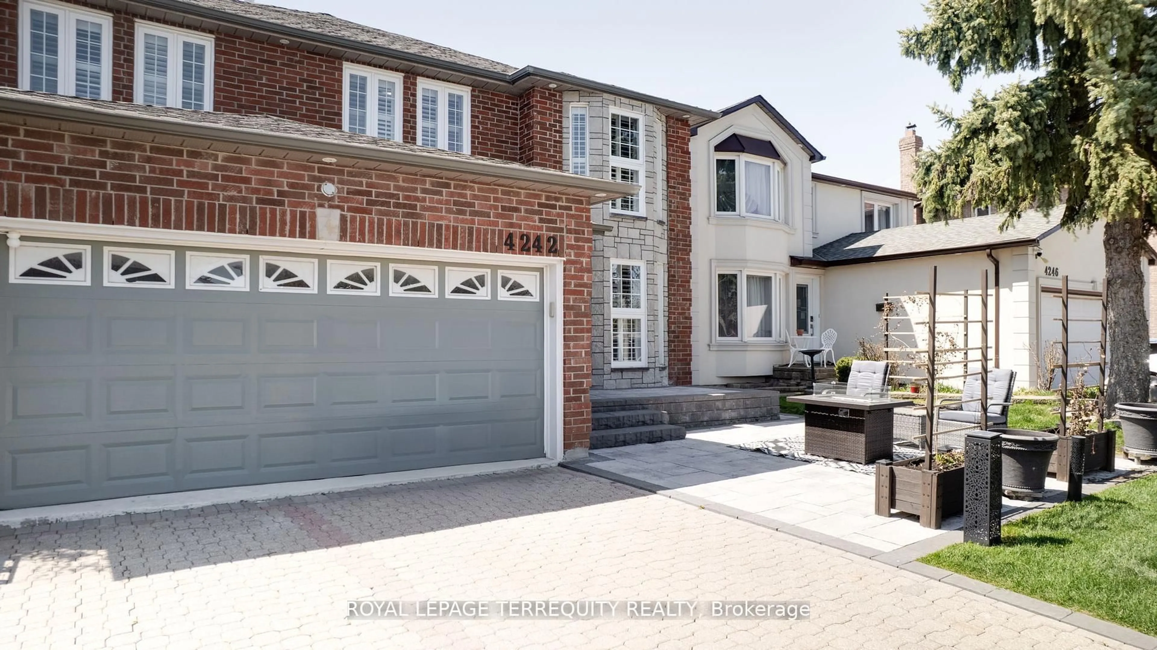 Home with brick exterior material, street for 4242 Petersburg Cres, Mississauga Ontario L4Z 2T3