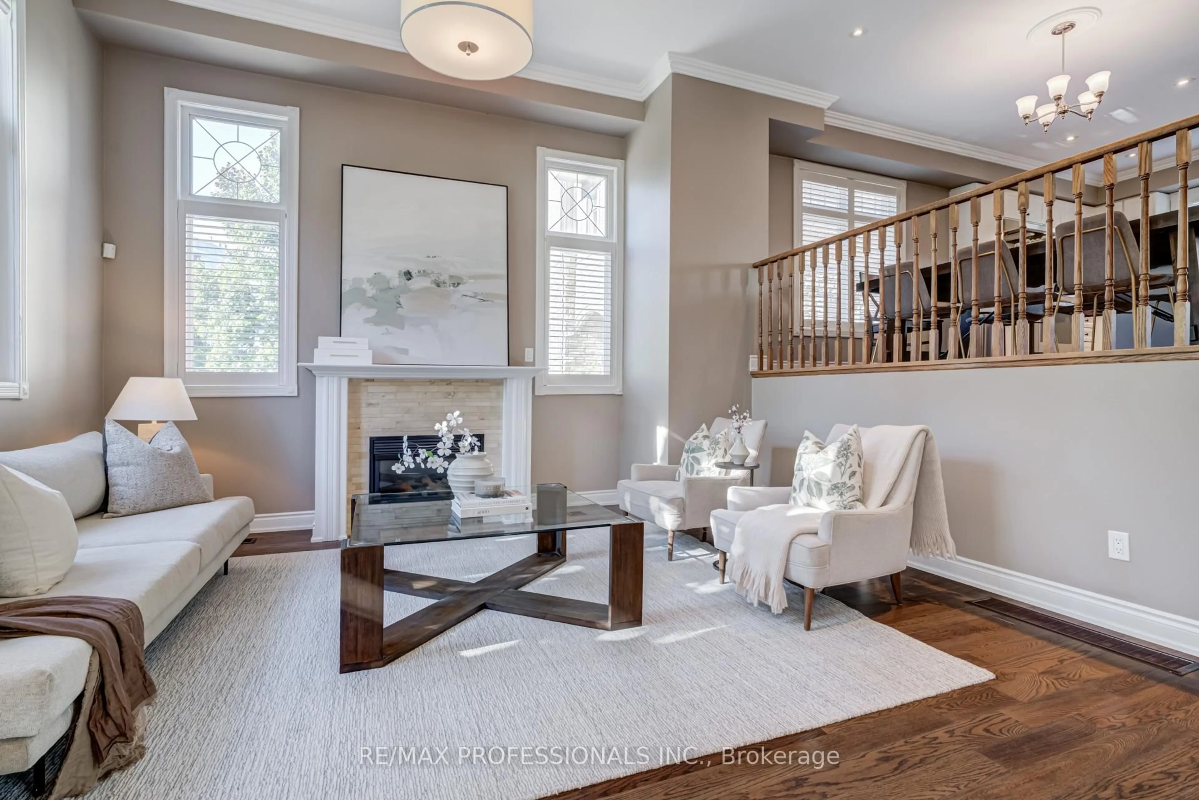 Living room with furniture, unknown for 2264 Lake Shore Blvd, Toronto Ontario M8V 1A9
