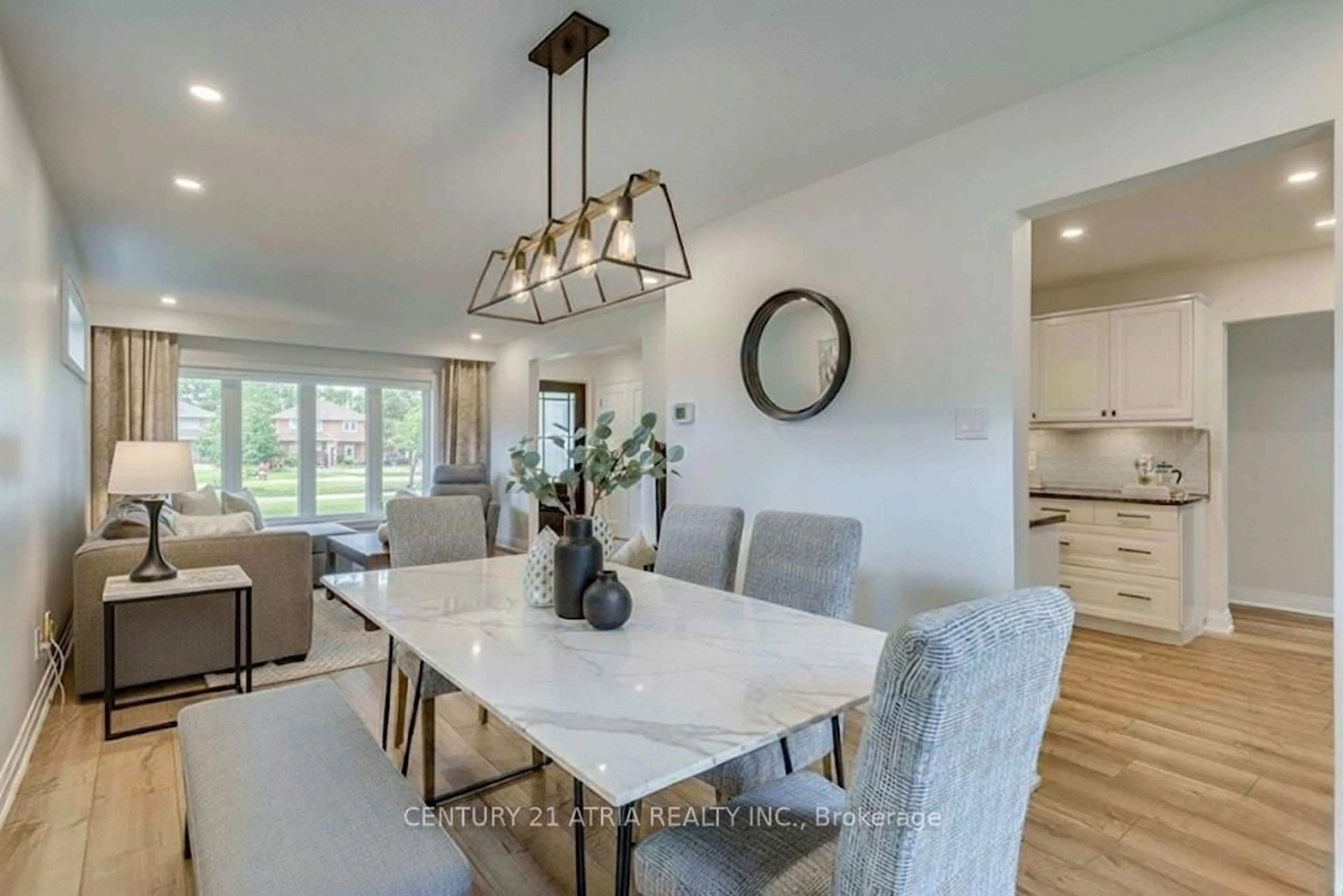 Dining room, unknown for 1319 Oxford Ave, Oakville Ontario L6H 1T2
