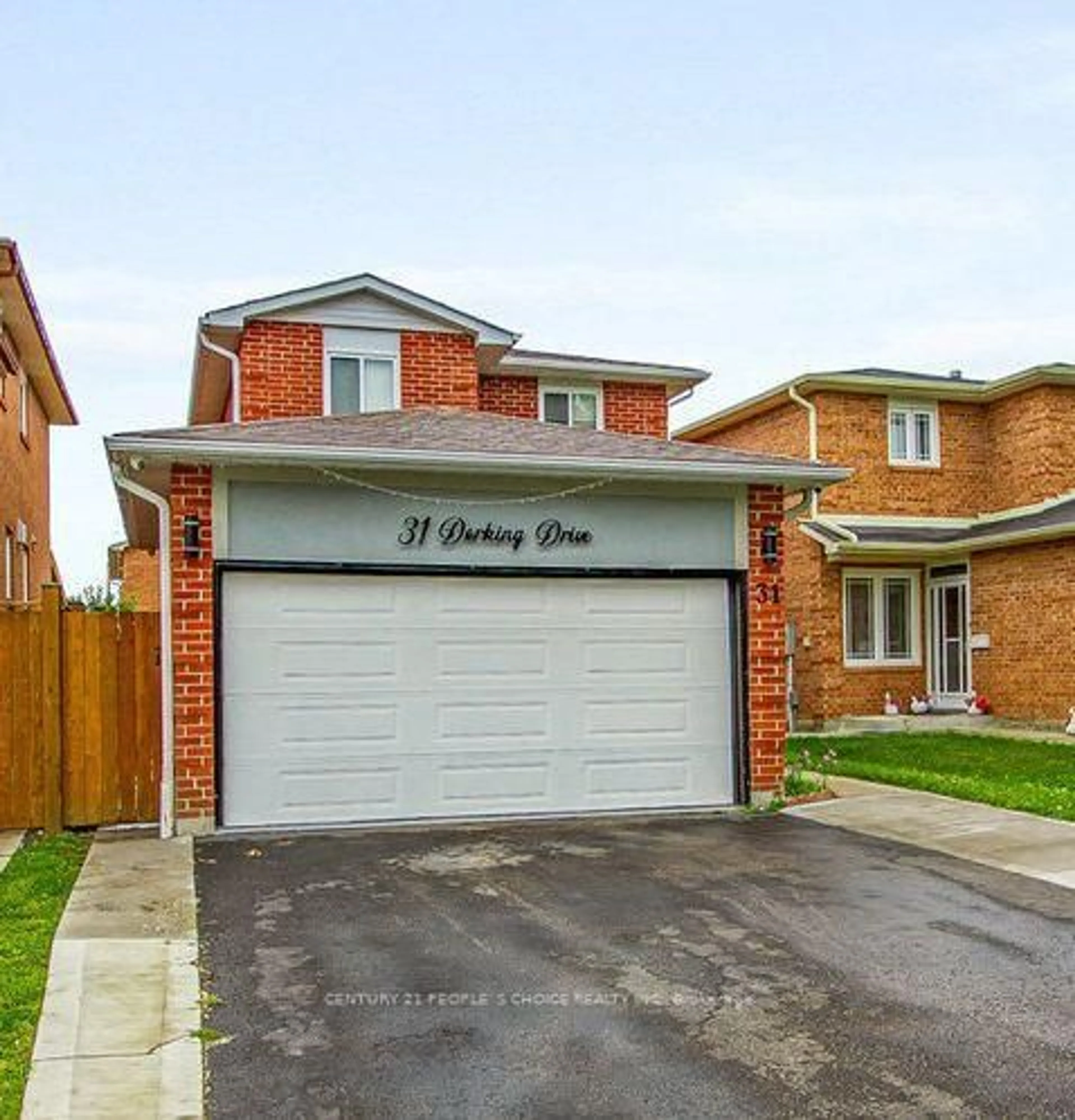 Home with brick exterior material, street for 31 Dorking Dr, Brampton Ontario L6Z 3T9