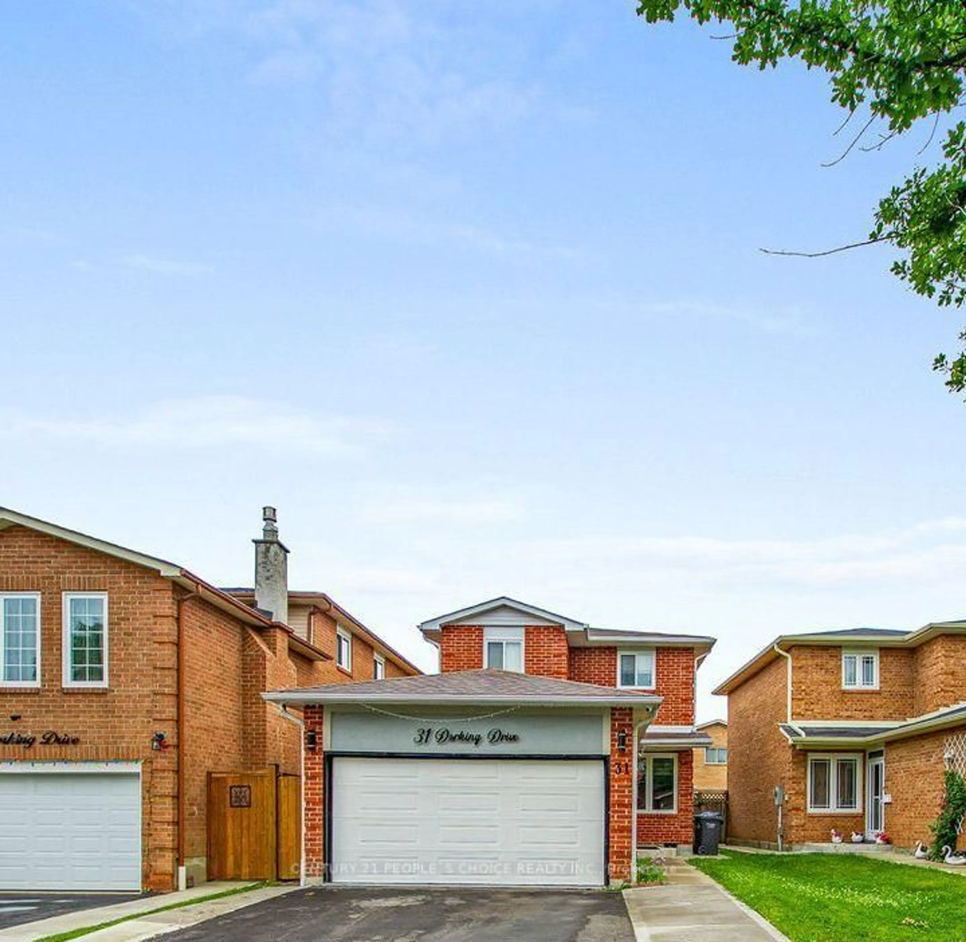 Home with brick exterior material, street for 31 Dorking Dr, Brampton Ontario L6Z 3T9