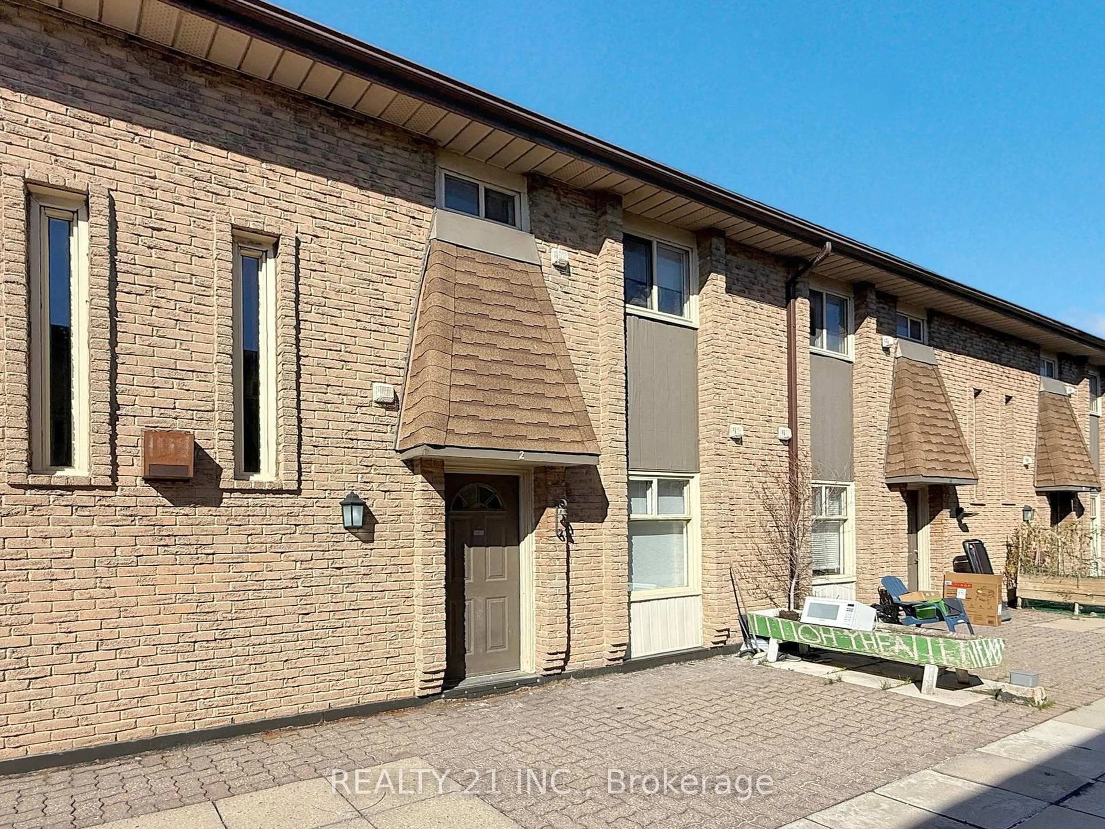 Home with brick exterior material, street for 40 Rexdale Blvd #2, Toronto Ontario M9W 5Z3