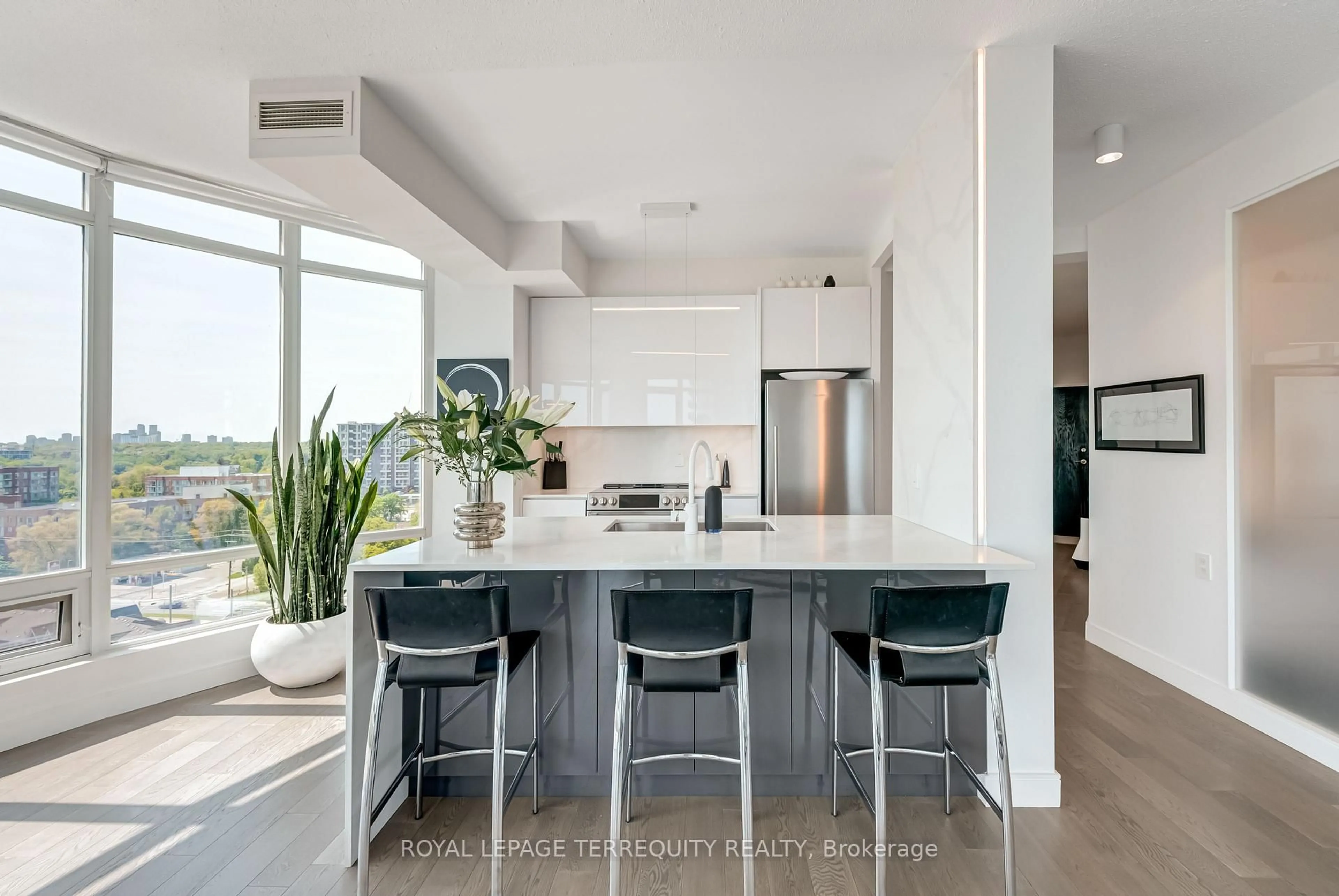 Contemporary kitchen, unknown for 15 Windermere Ave #1210, Toronto Ontario M6S 5A2