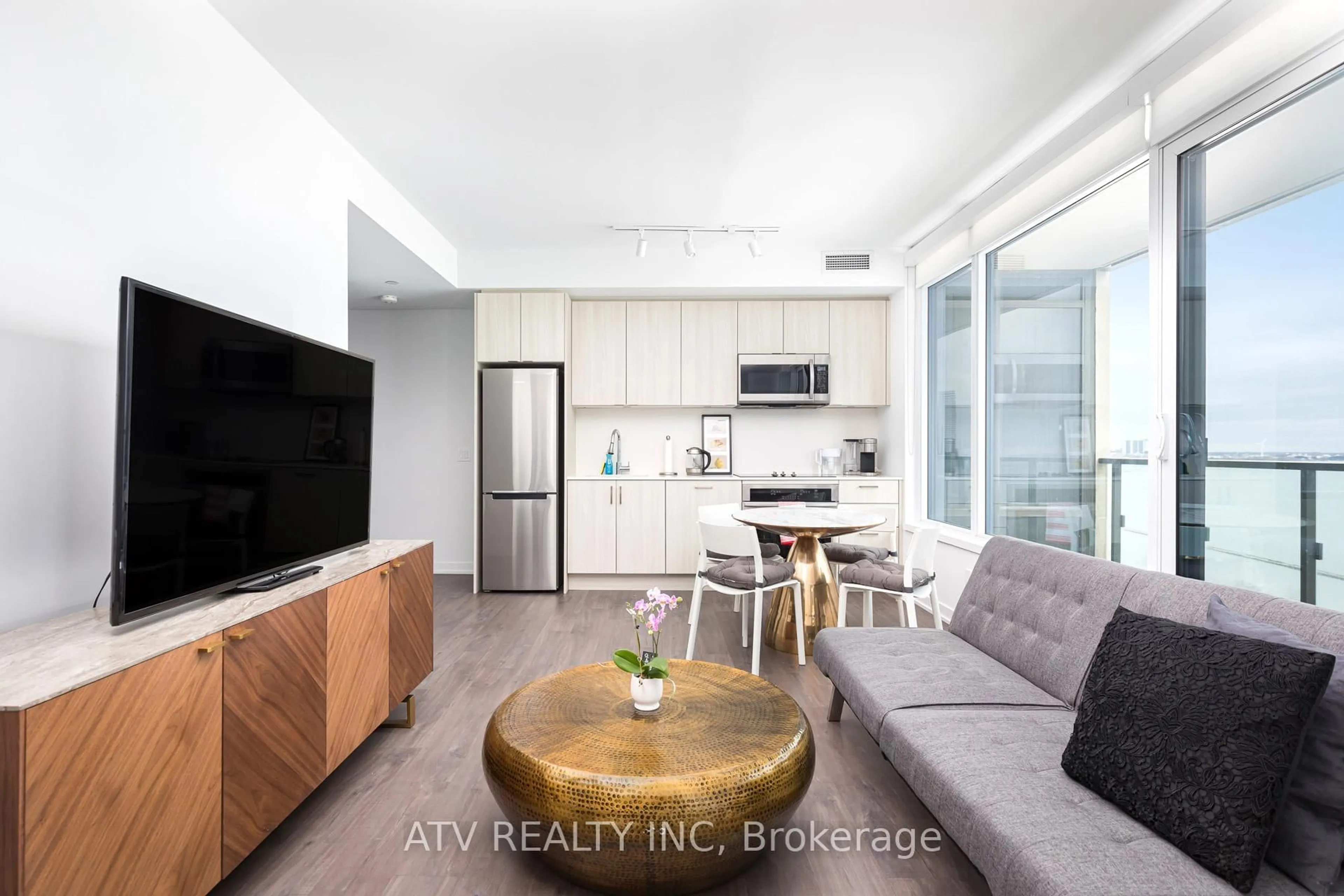Unknown for 1926 Lake Shore Blvd #1810, Toronto Ontario M6S 1A1
