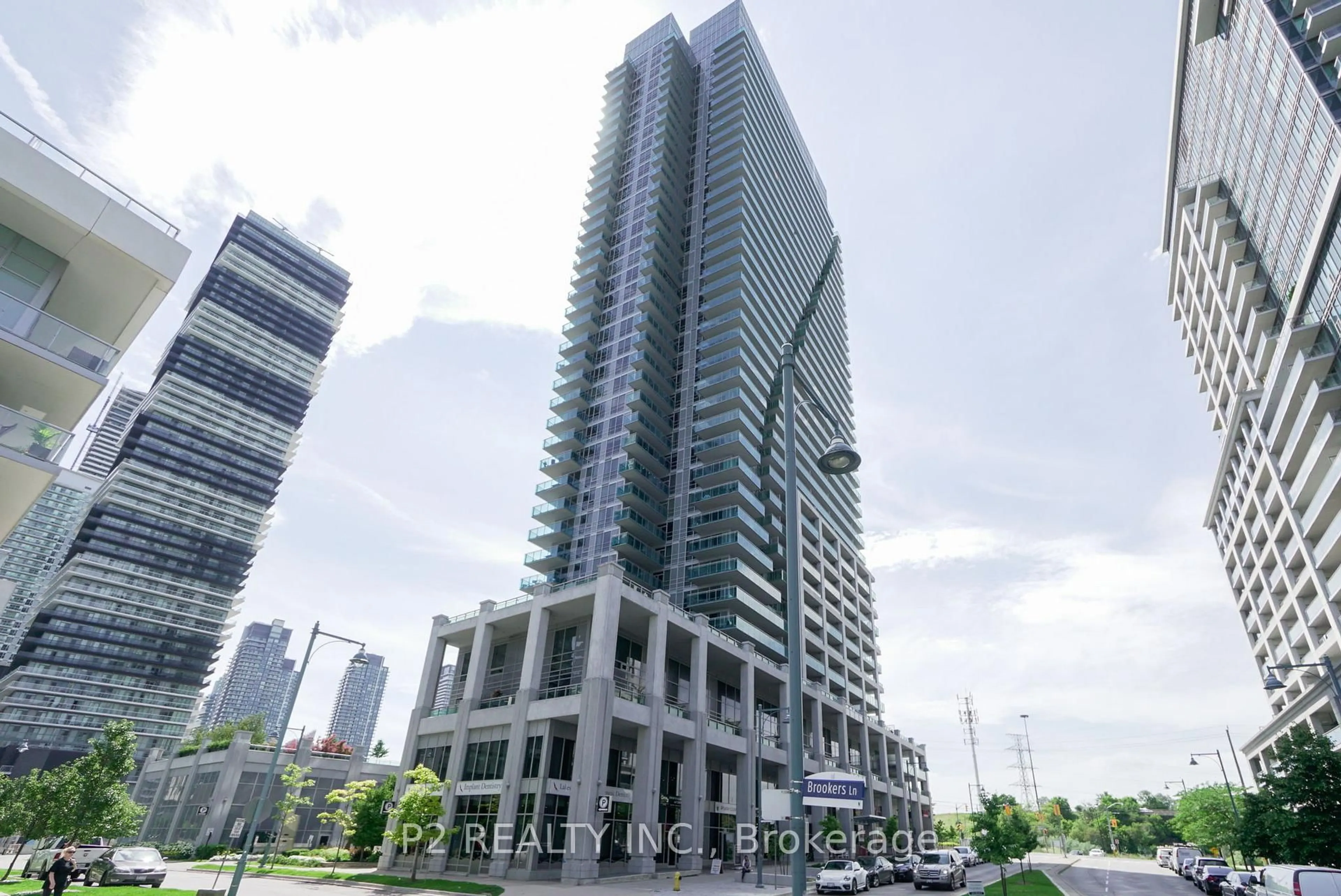 Indoor foyer for 16 Brookers Lane #1002, Toronto Ontario M8V 0A5