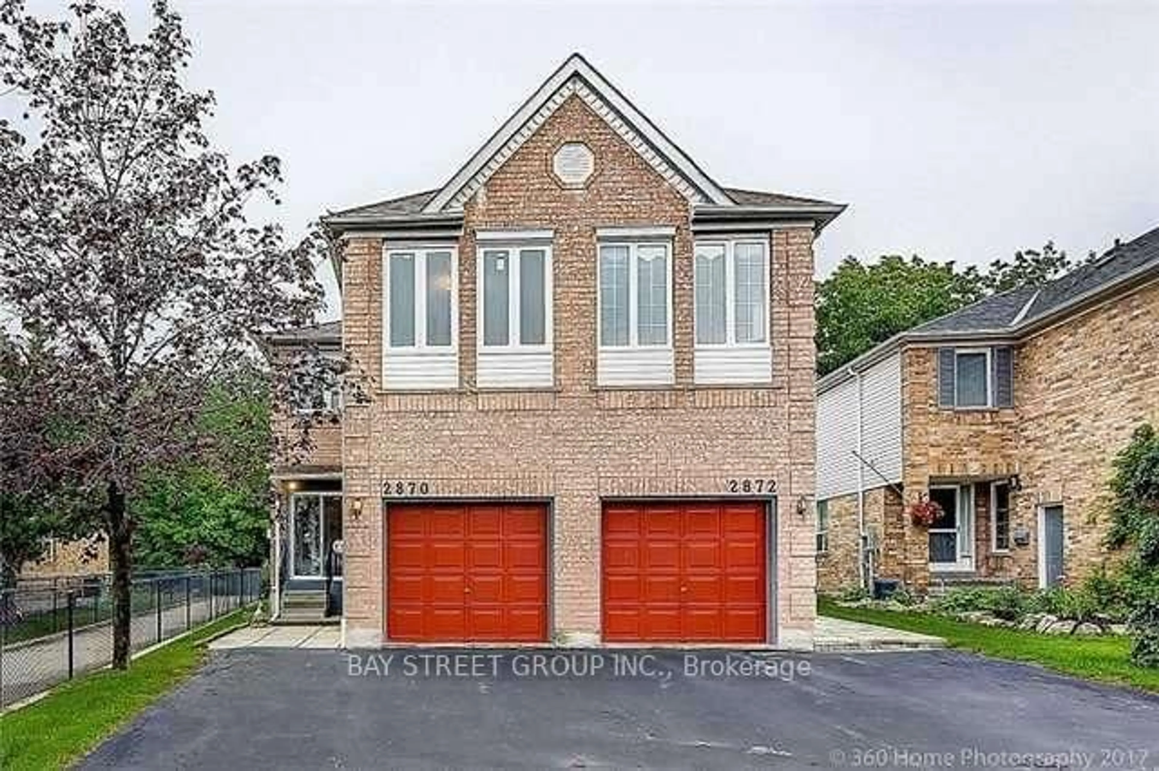 Home with brick exterior material, street for 2870 Westbury Crt, Mississauga Ontario L5M 6B3