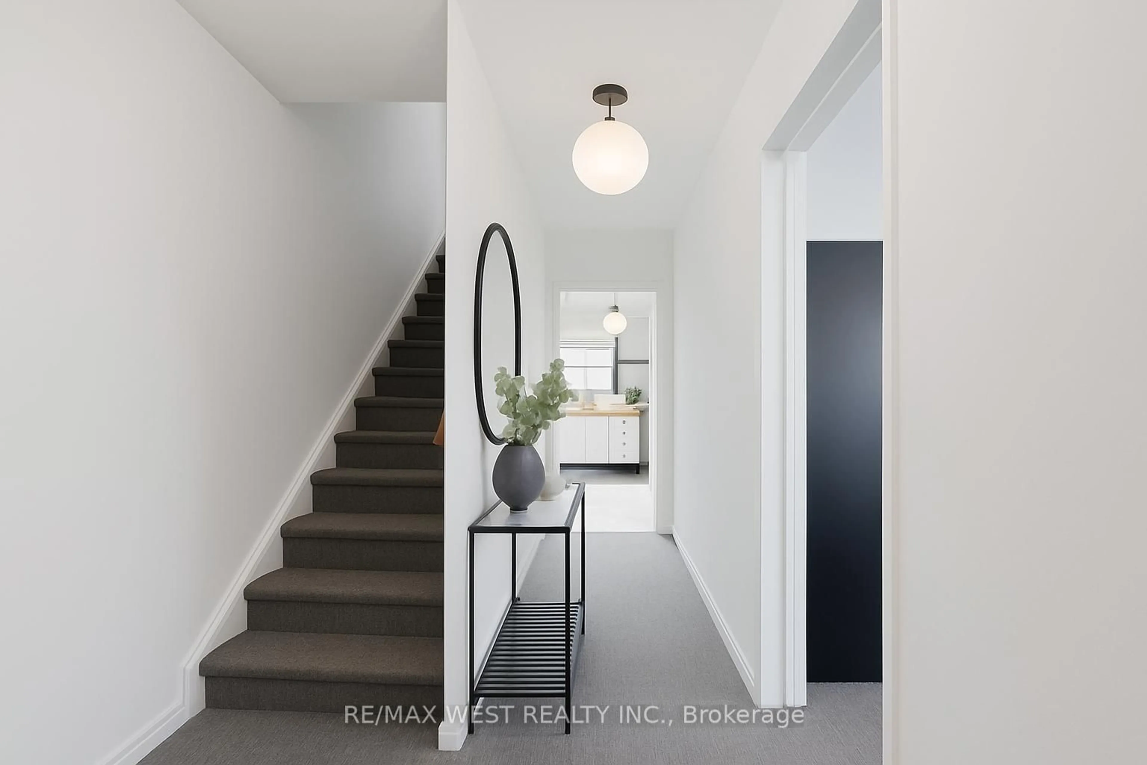 Indoor entryway for 241 Eileen Ave, Toronto Ontario M6N 1W5