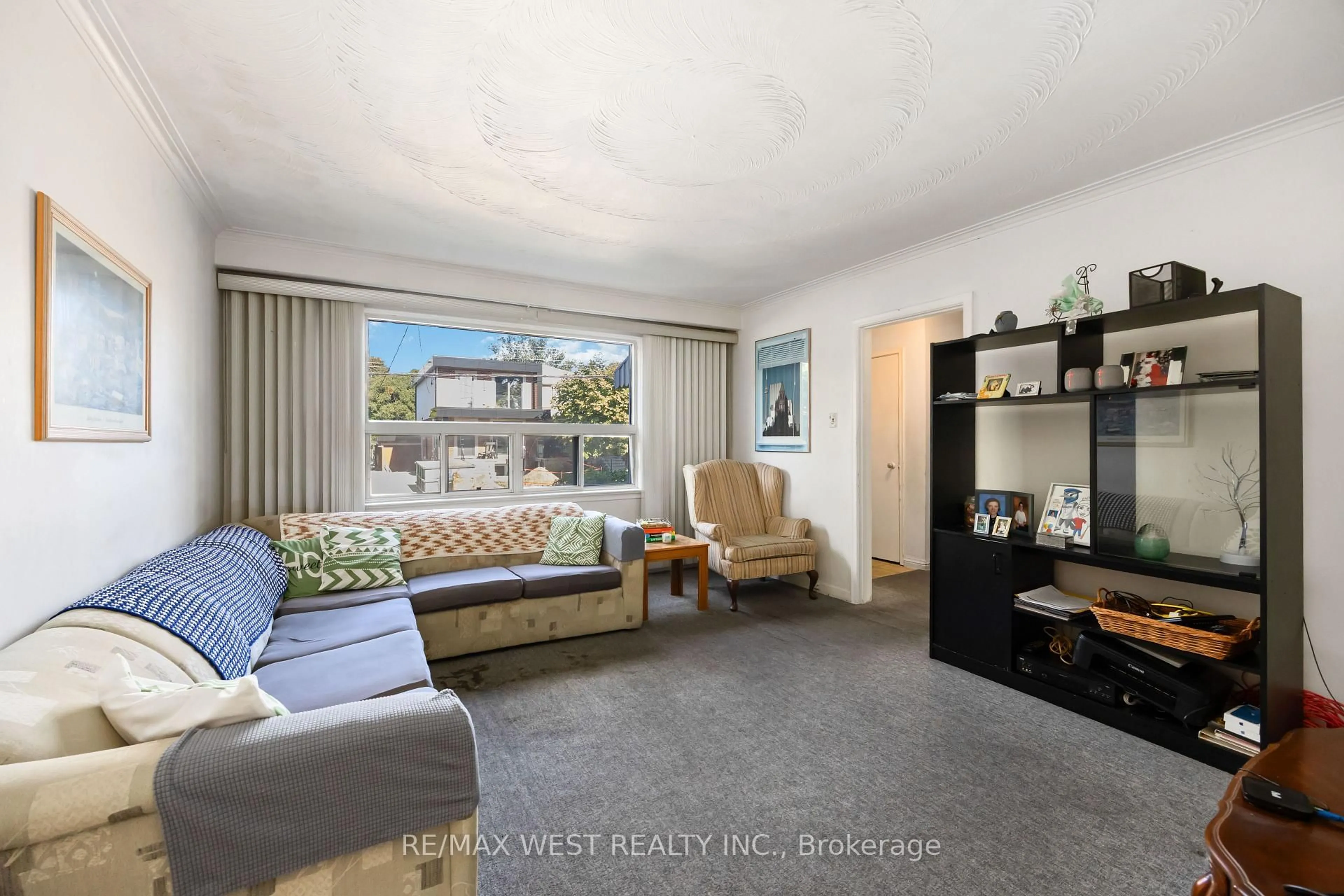Living room with furniture, unknown for 241 Eileen Ave, Toronto Ontario M6N 1W5