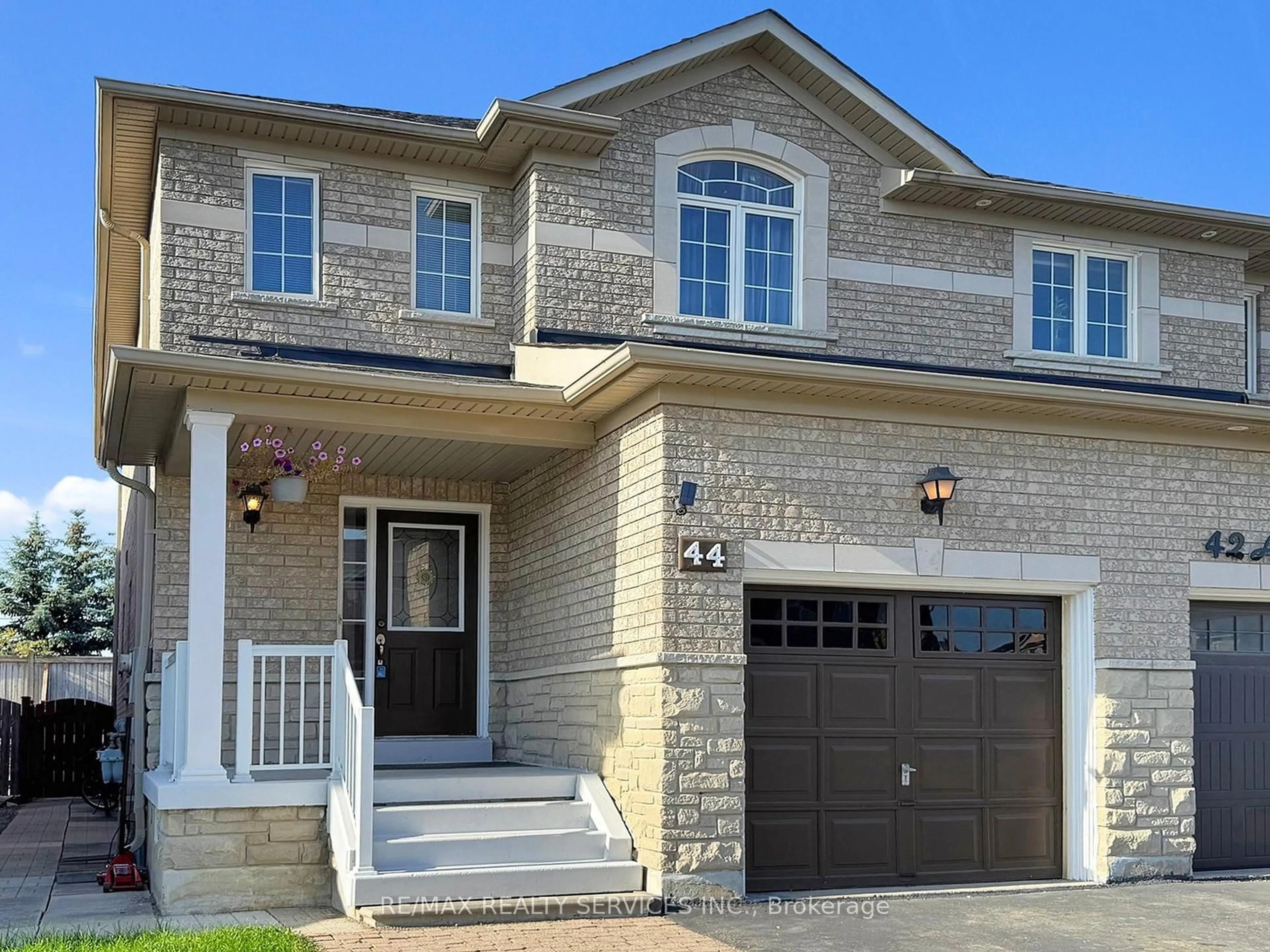 Home with brick exterior material, street for 44 Amethyst Circ, Brampton Ontario L6P 0Z3