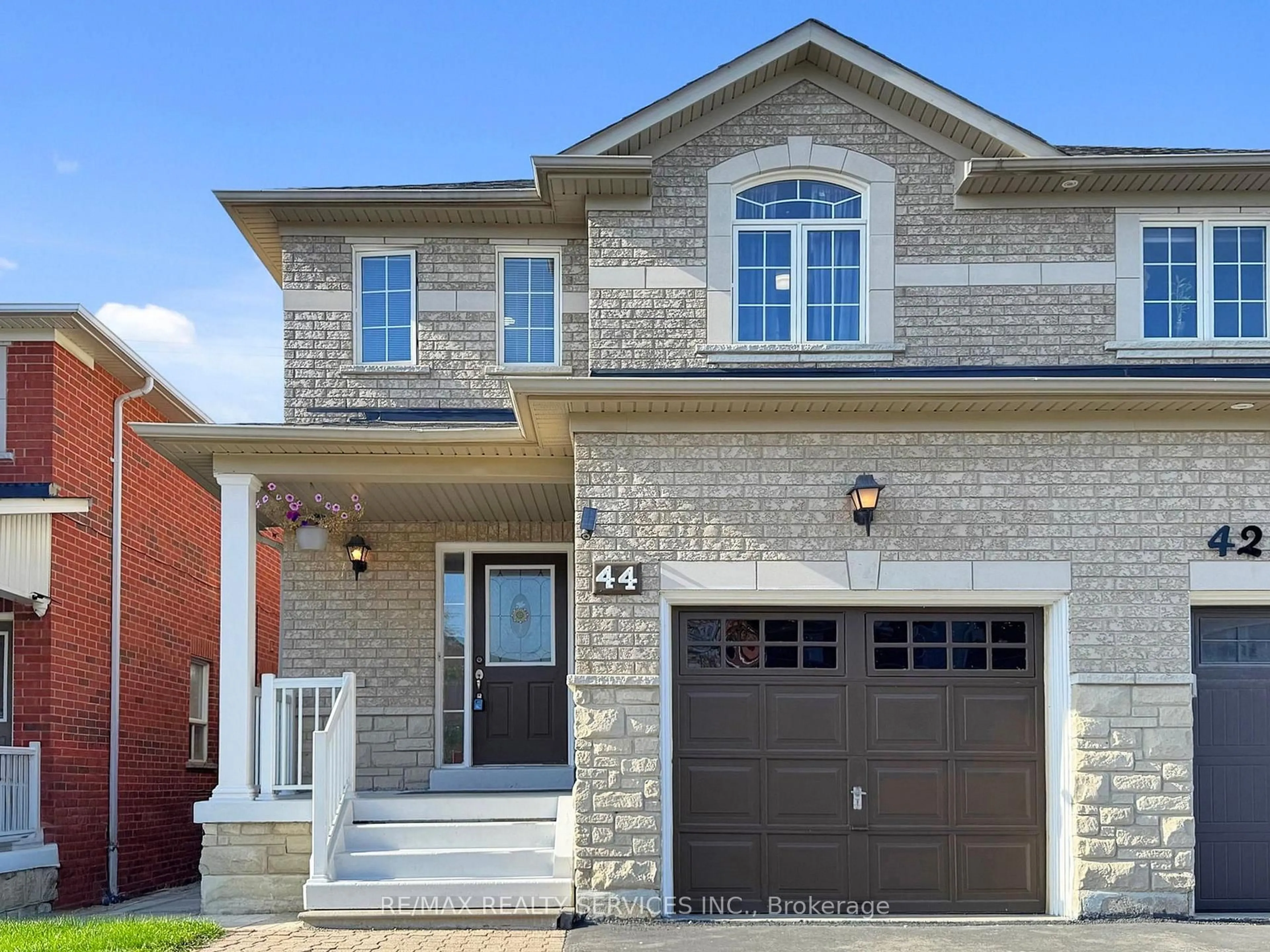 Home with brick exterior material, street for 44 Amethyst Circ, Brampton Ontario L6P 0Z3