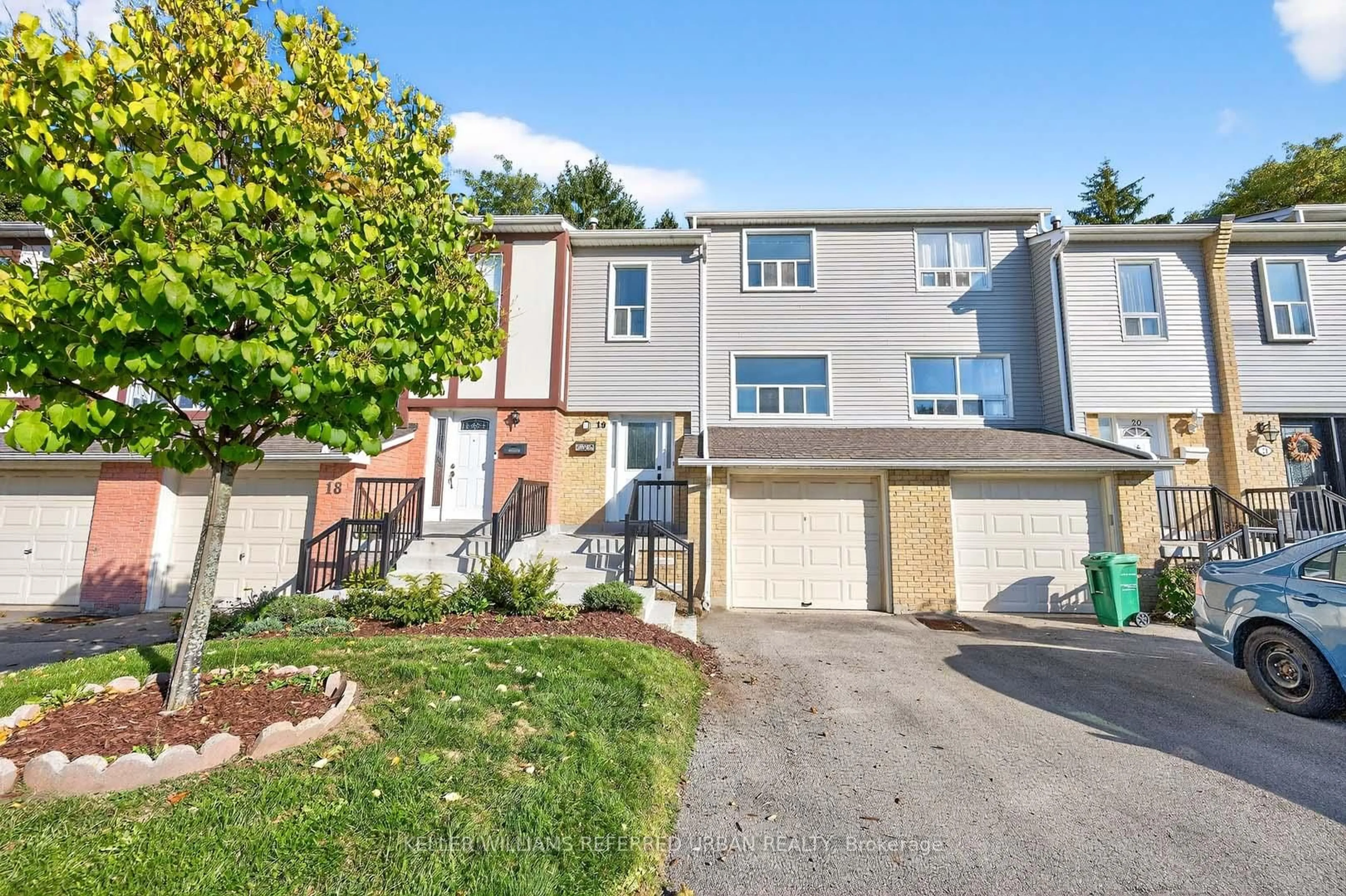 Unknown for 1050 Shawnmarr Rd #19, Mississauga Ontario L5H 3V1