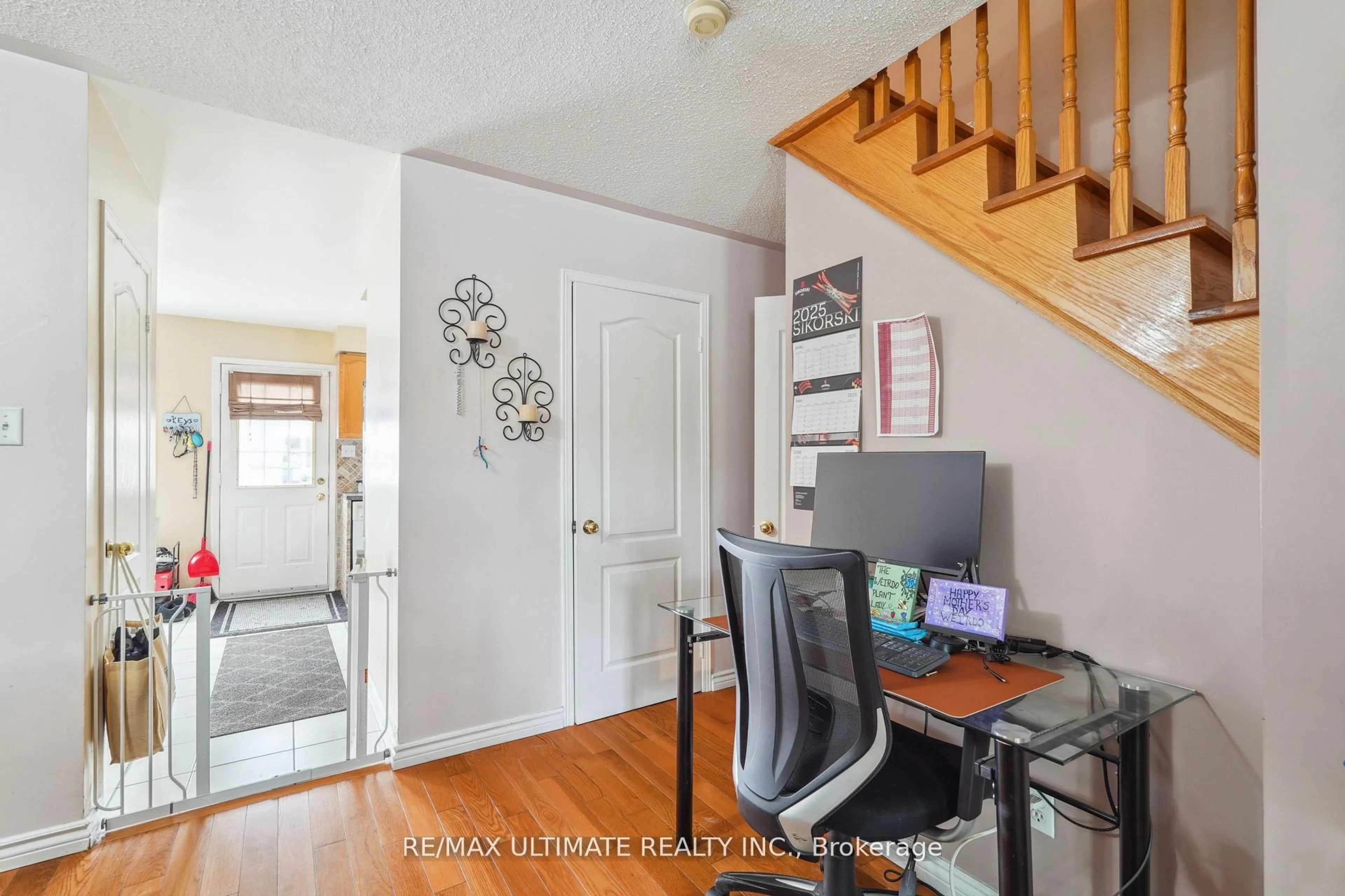 Indoor entryway for 2168 St. Clair Ave, Toronto Ontario M6N 5C1
