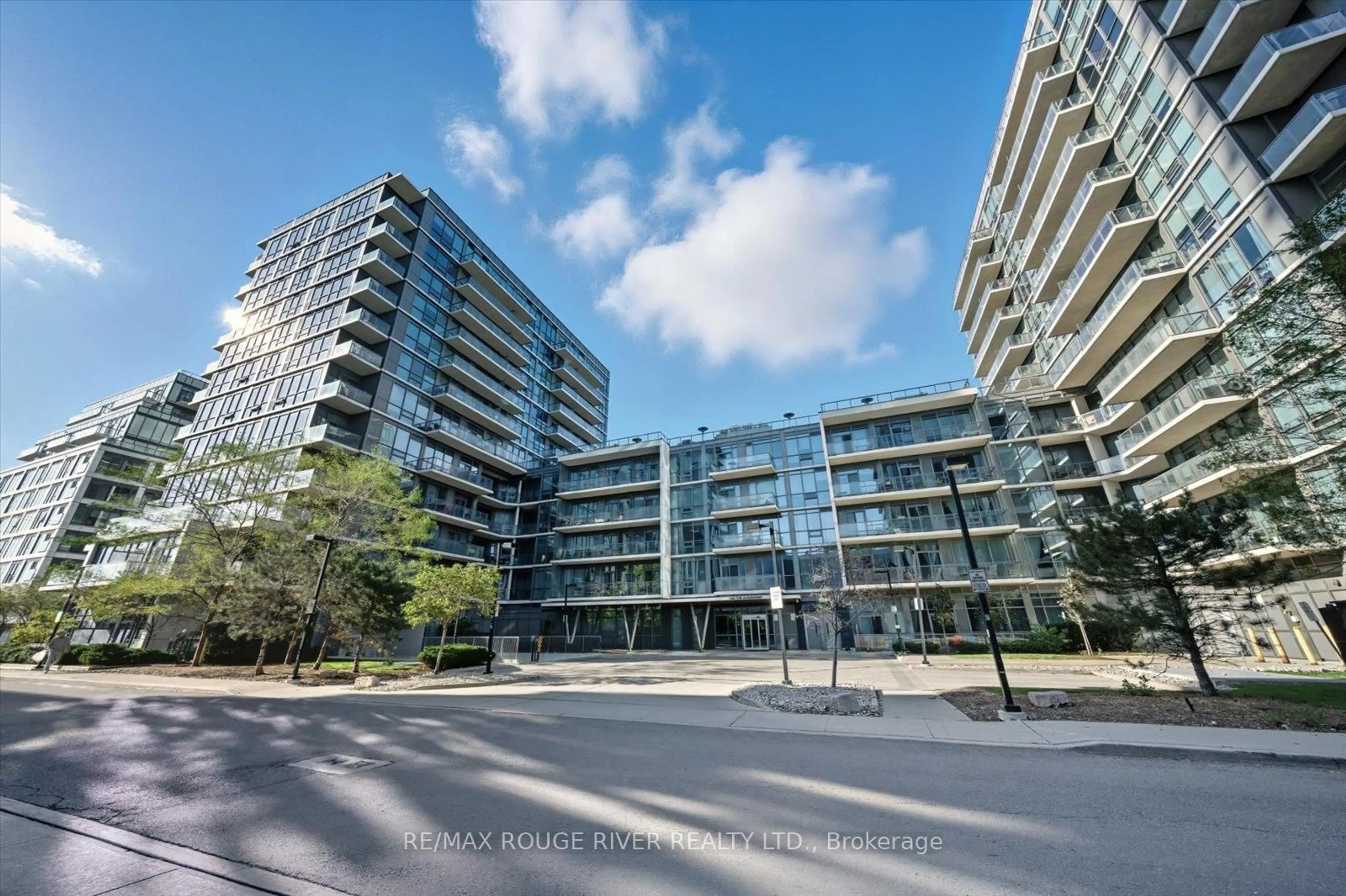 A pic from outside/outdoor area/front of a property/back of a property/a pic from drone, unknown for 1185 The Queensway Ave #213, Toronto Ontario M8Z 0C6