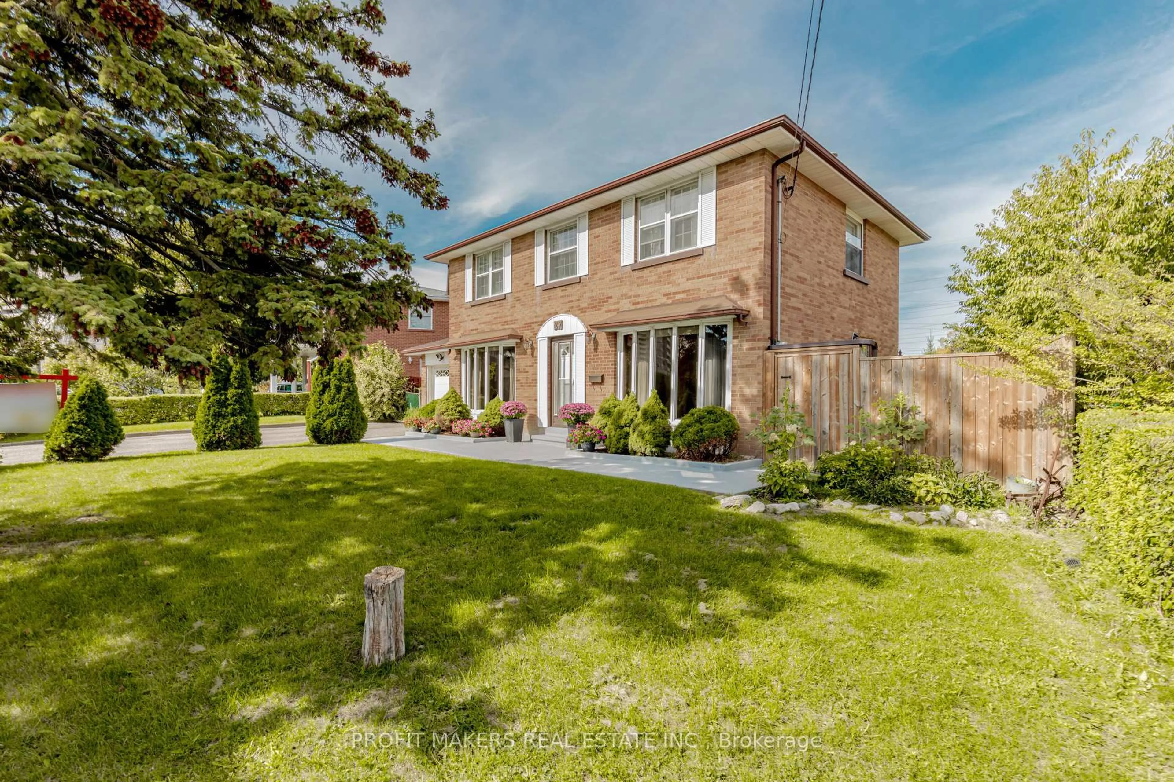 Home with brick exterior material, street for 27 Forge Dr, Toronto Ontario M3N 2R2