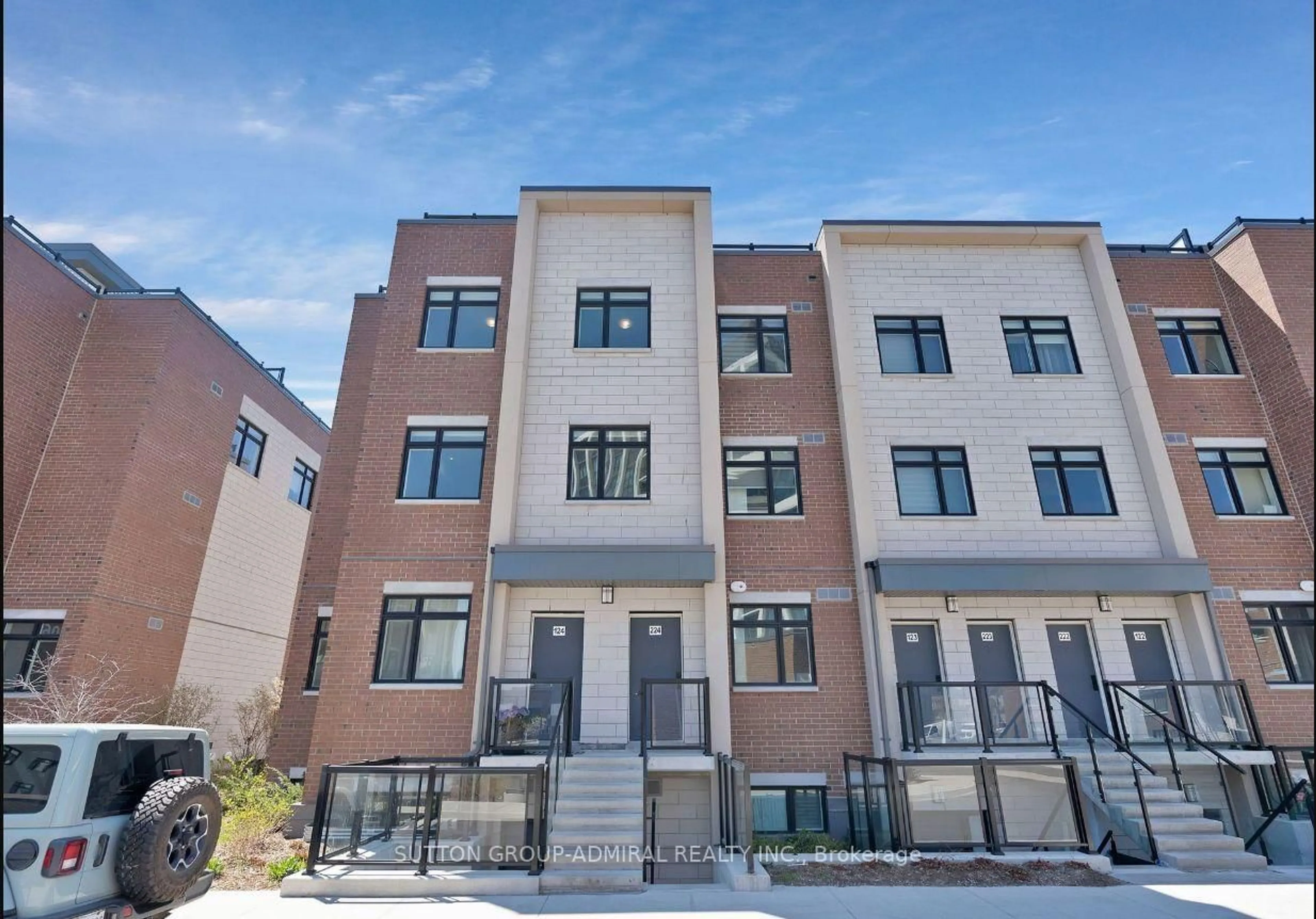 Unknown for 1085 Douglas Mccurdy Common #212, Mississauga Ontario L5G 0C6