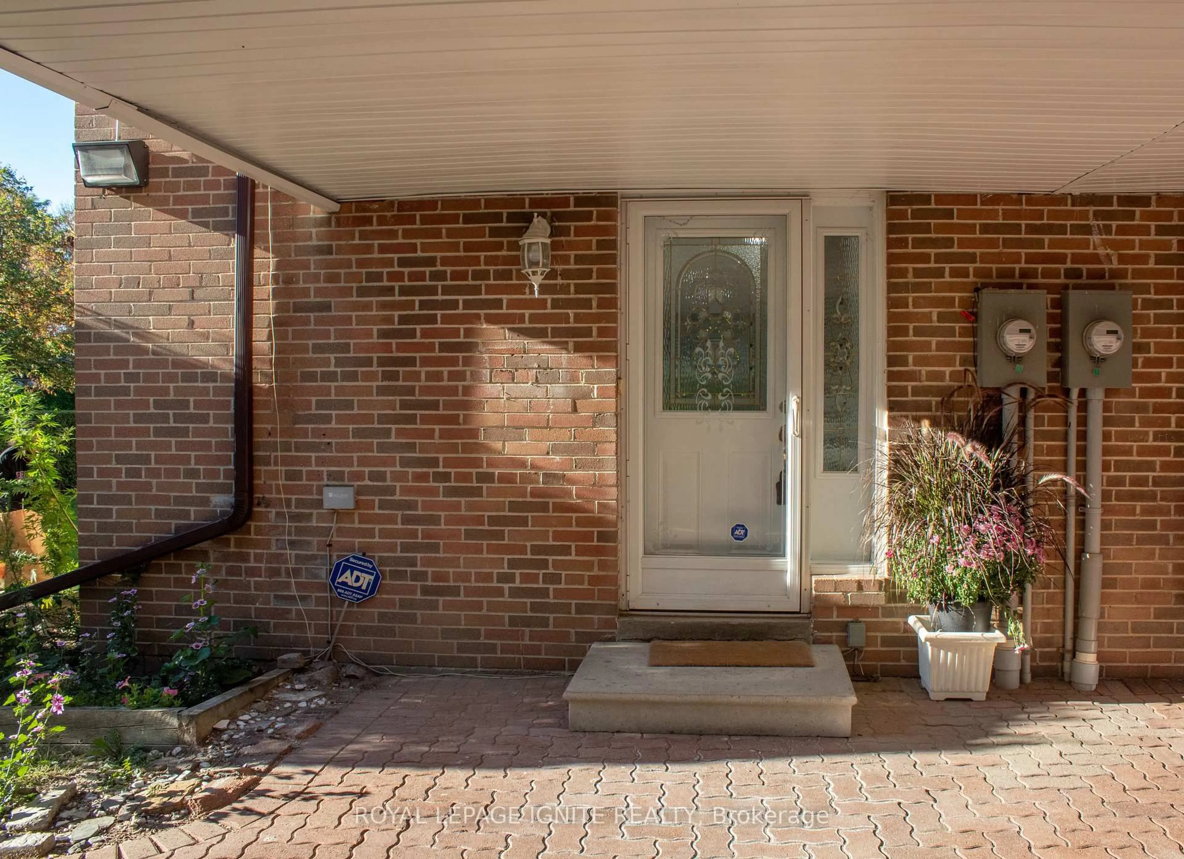 Unknown for 23 Tealham Dr #32, Toronto Ontario M9V 3T5