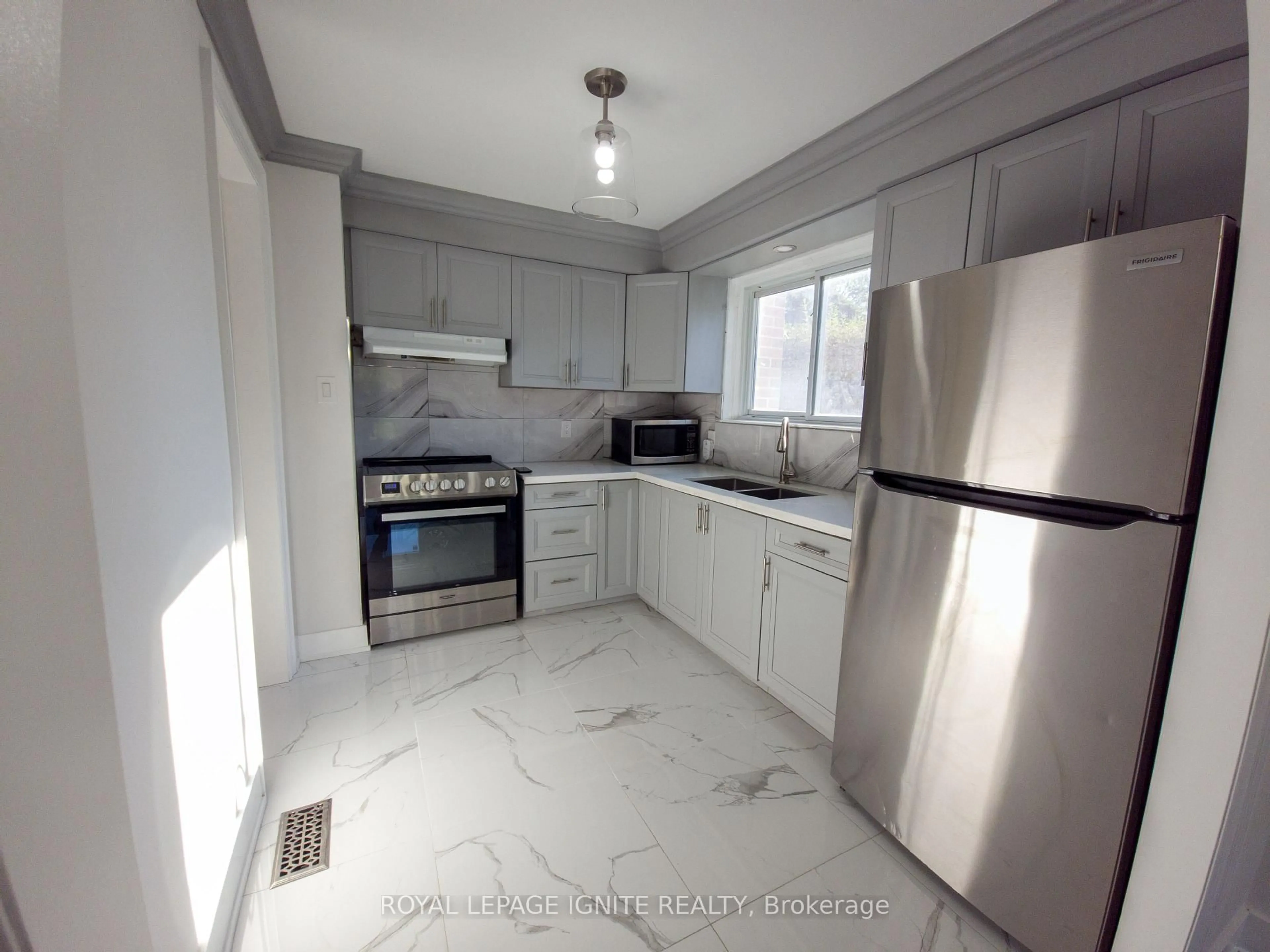 Standard kitchen, unknown for 23 Tealham Dr #32, Toronto Ontario M9V 3T5