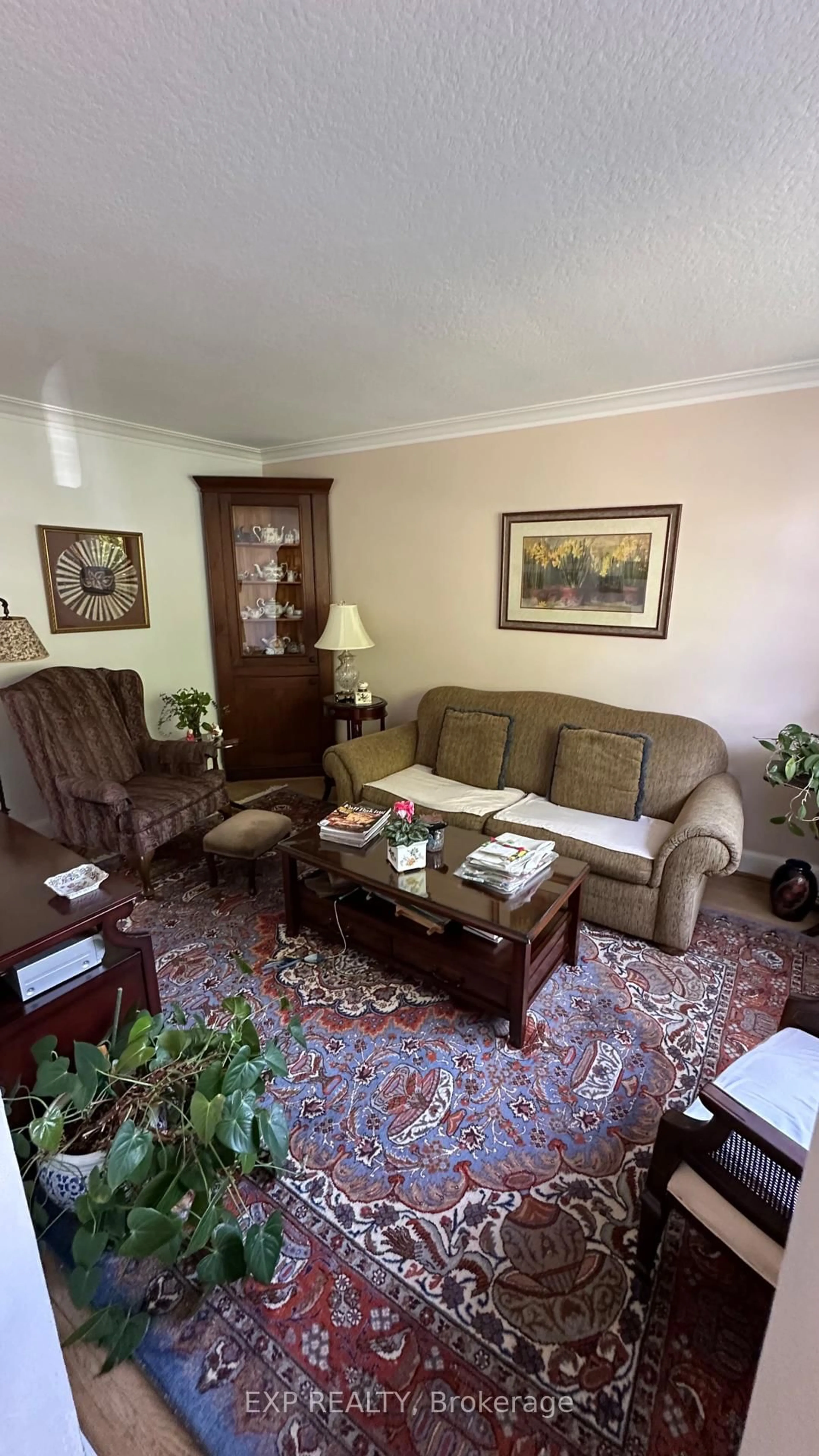 Living room with furniture, unknown for 546 Mc Roberts Ave, Toronto Ontario M6E 4R6
