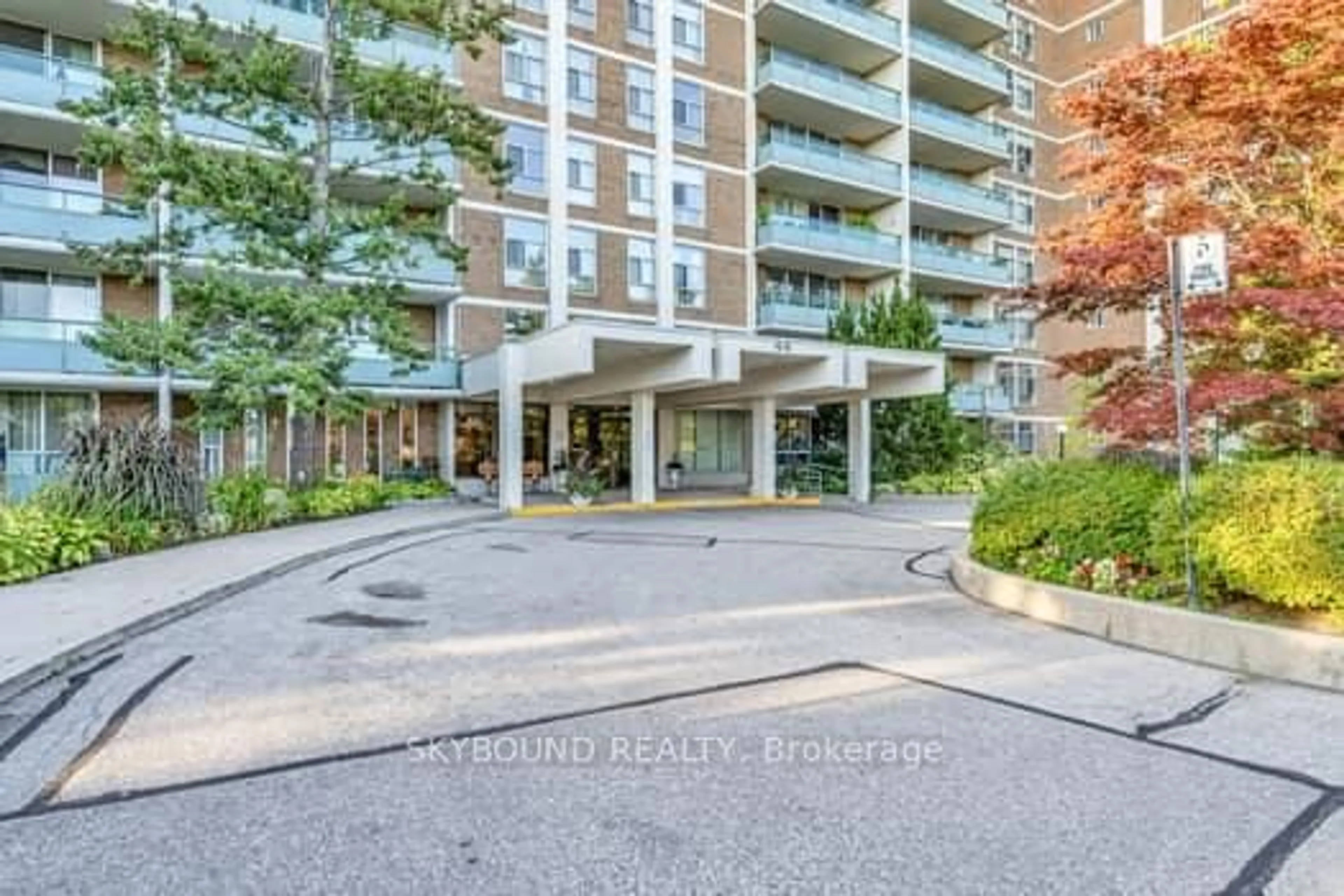 Unknown for 44 Longbourne Dr #1004, Toronto Ontario M9R 2M7