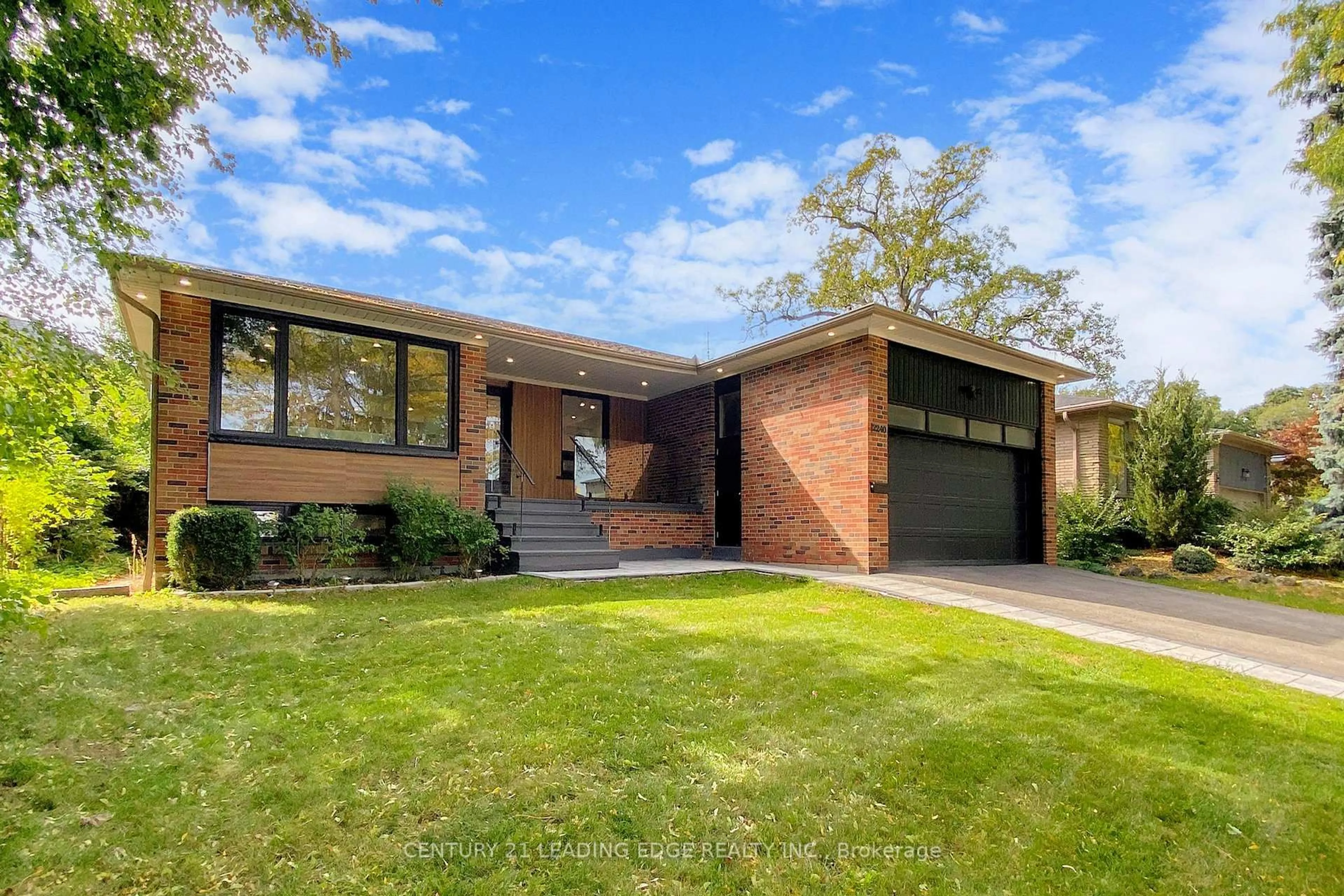 Home with brick exterior material, street for 2240 Springfield Crt, Mississauga Ontario L5K 1V4
