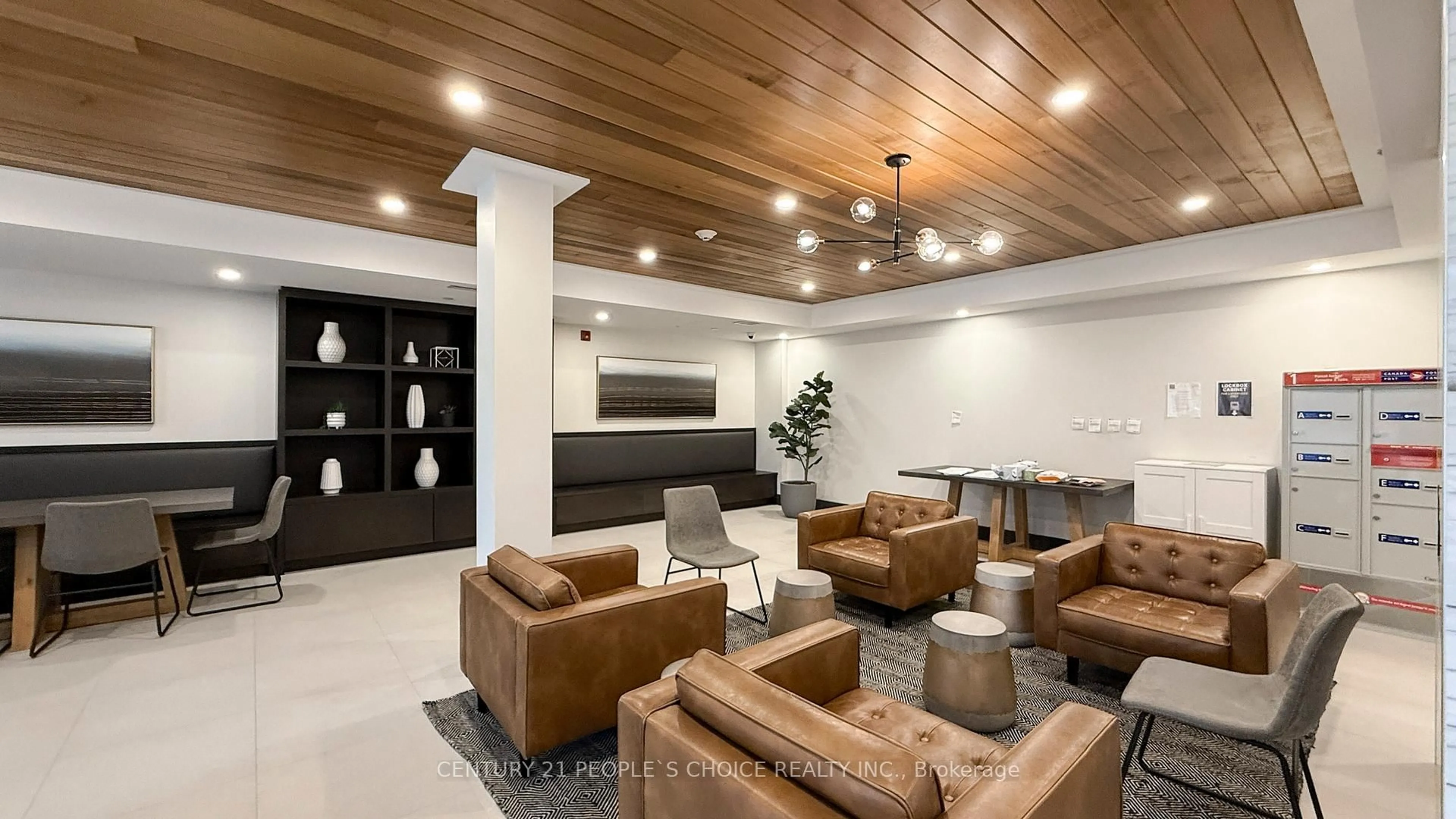 Lobby for 320 Plains Rd #314, Burlington Ontario L7T 0C1