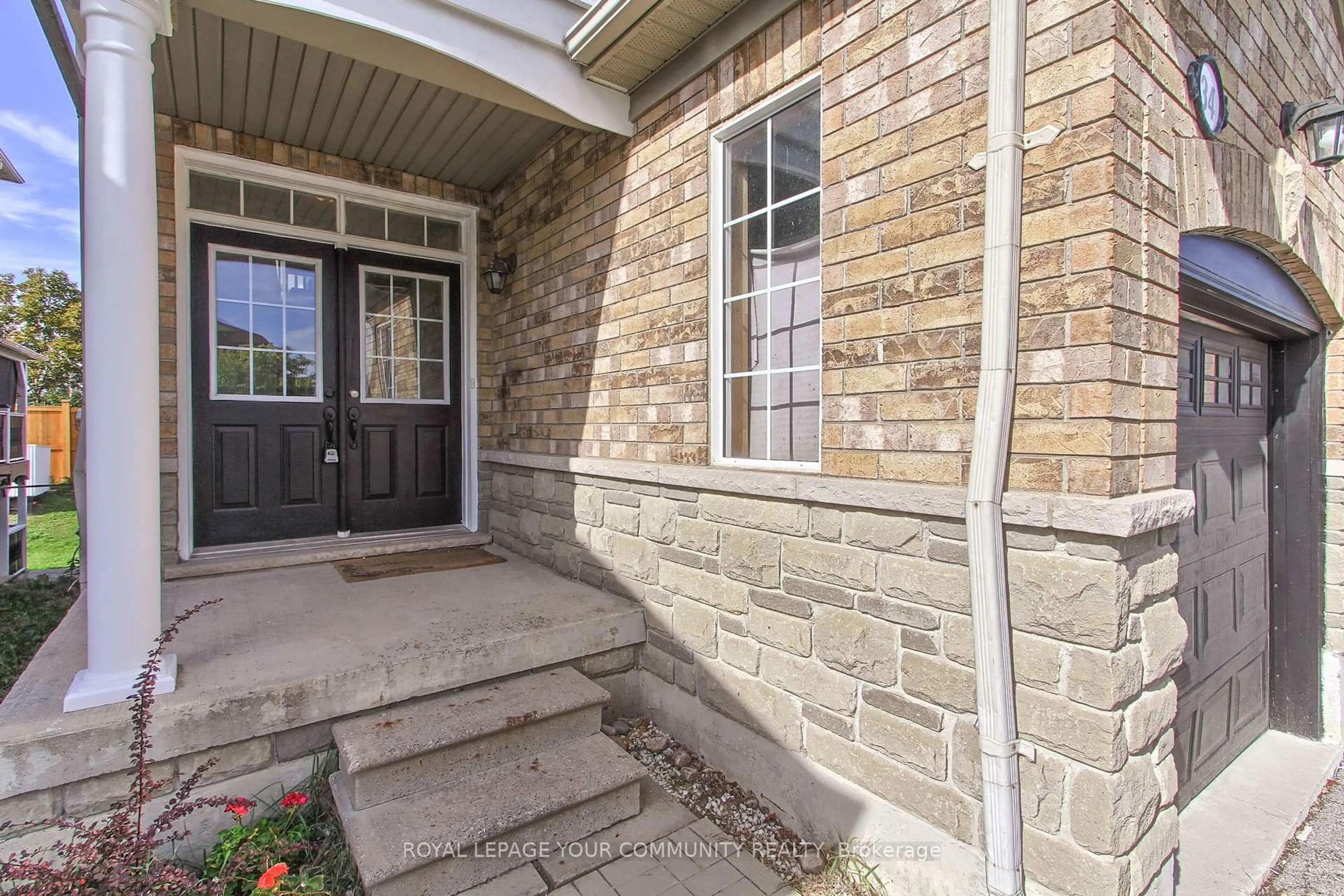 Unknown for 34 Pennyroyal Cres, Brampton Ontario L6S 6J7