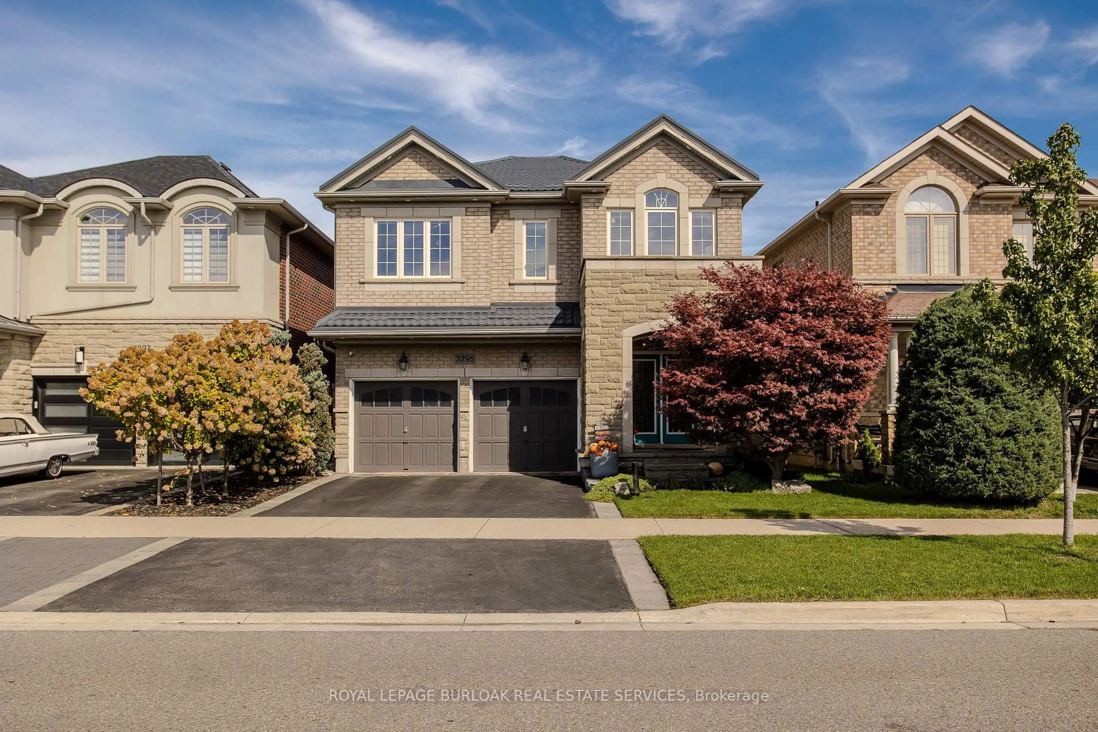 Home with brick exterior material, street for 3295 Hopkins Dr, Burlington Ontario L7M 0M8
