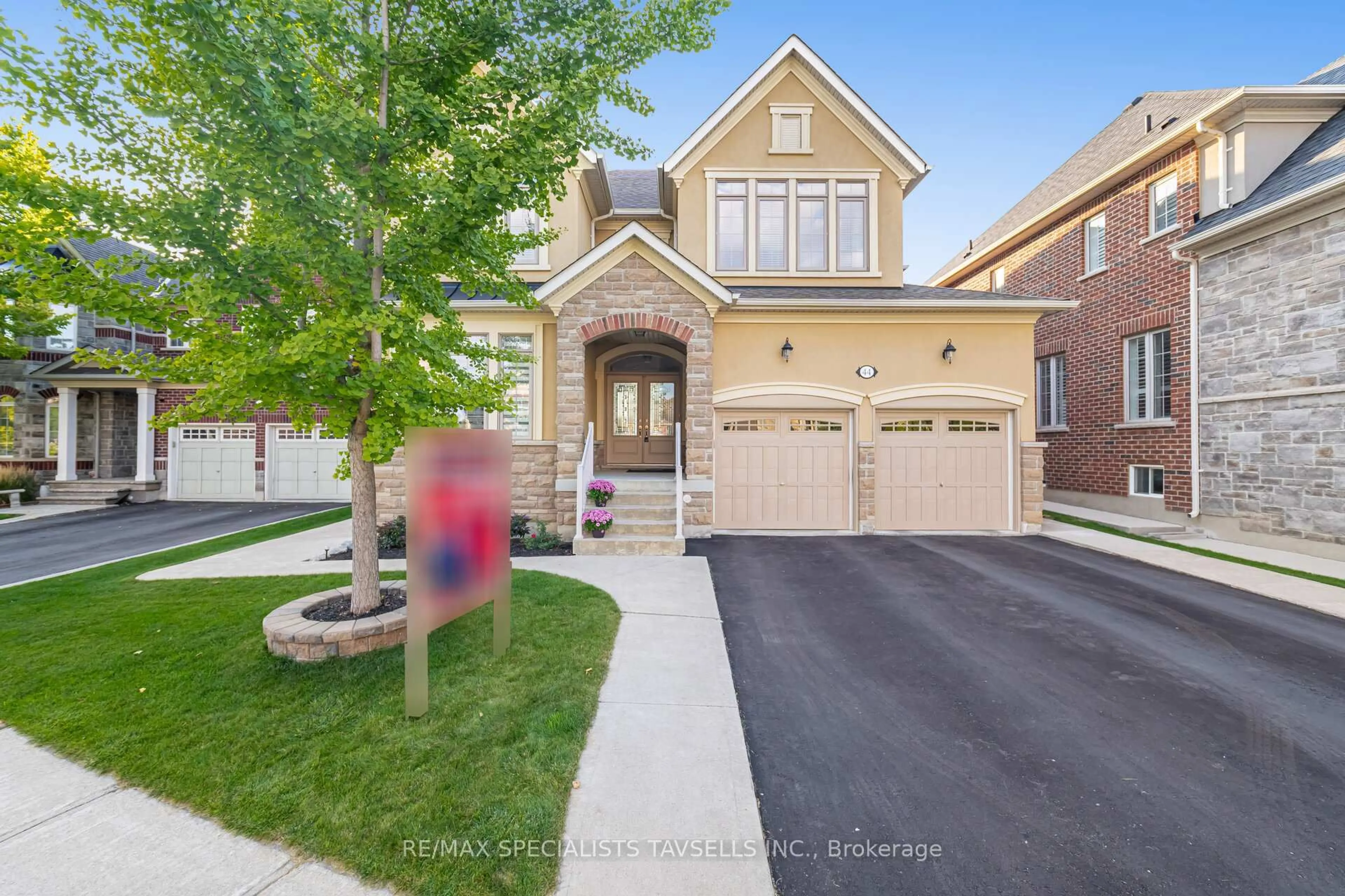 Home with brick exterior material, street for 44 Gentle Fox Dr, Caledon Ontario L7C 3S5
