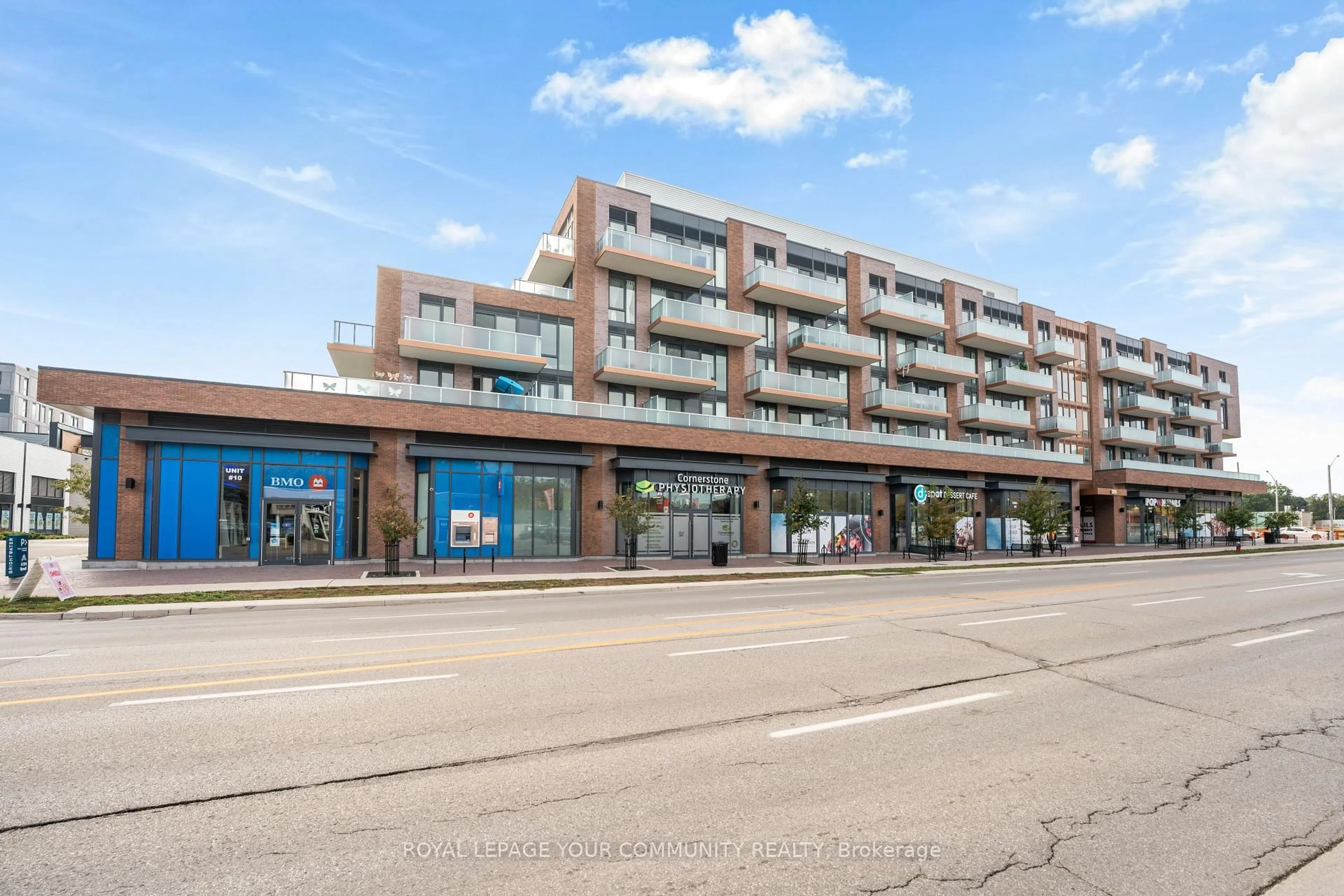 Unknown for 215 Lakeshore Rd, Mississauga Ontario L5H 0A7