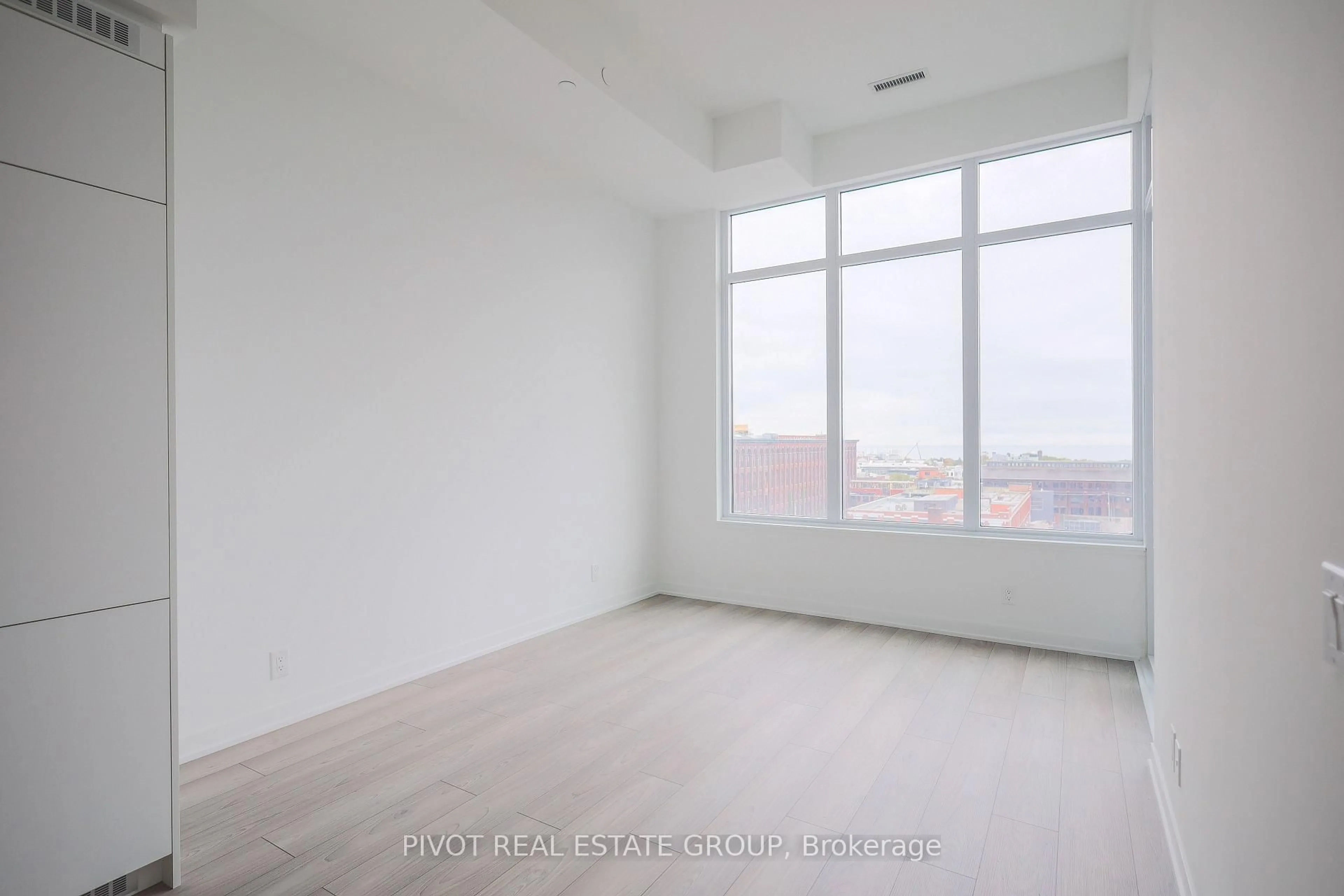 A pic of a room for 285 Dufferin St #715, Toronto Ontario M6K 0J2