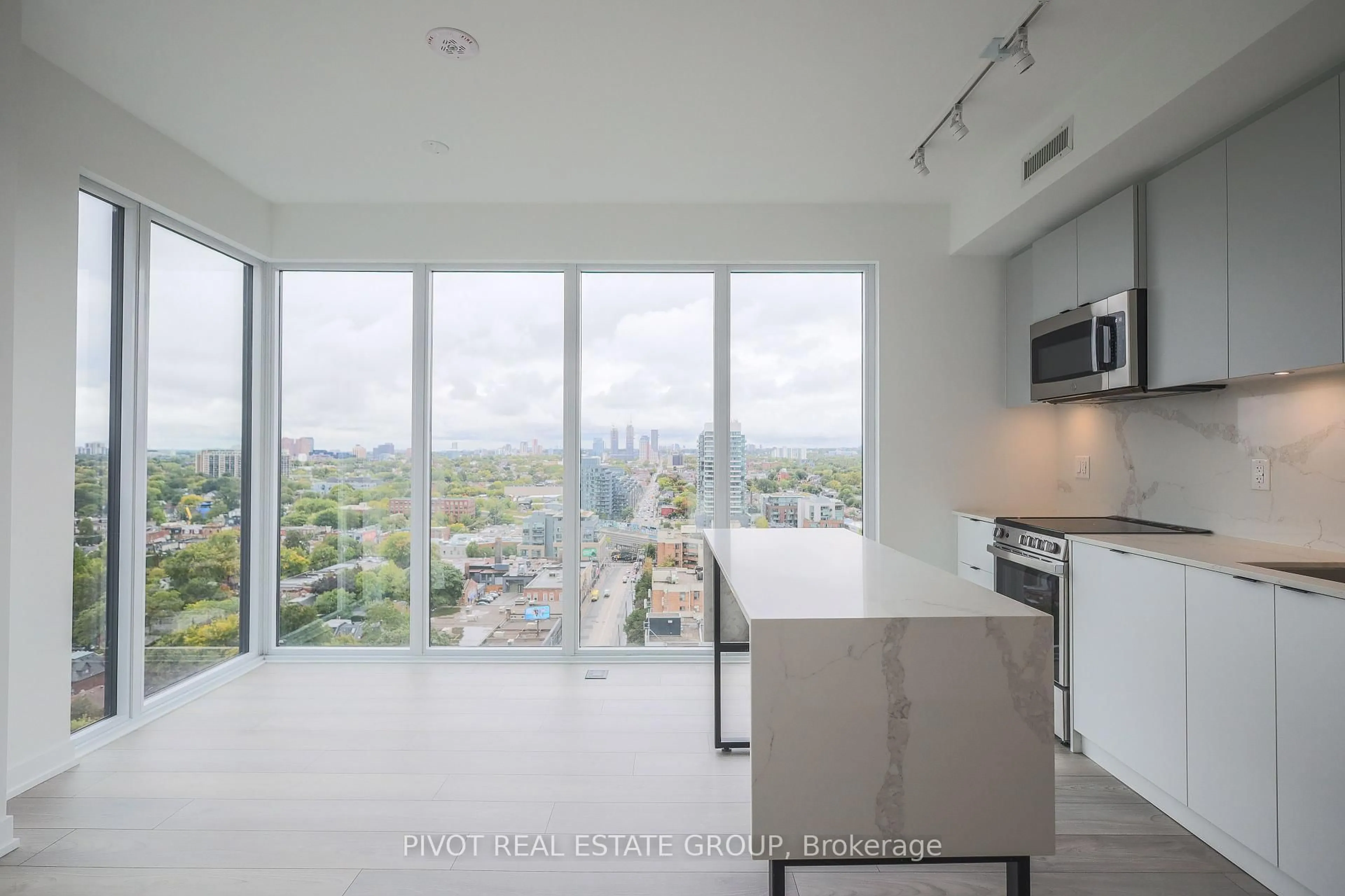 Unknown for 285 Dufferin St #1508, Toronto Ontario M6K 0J2