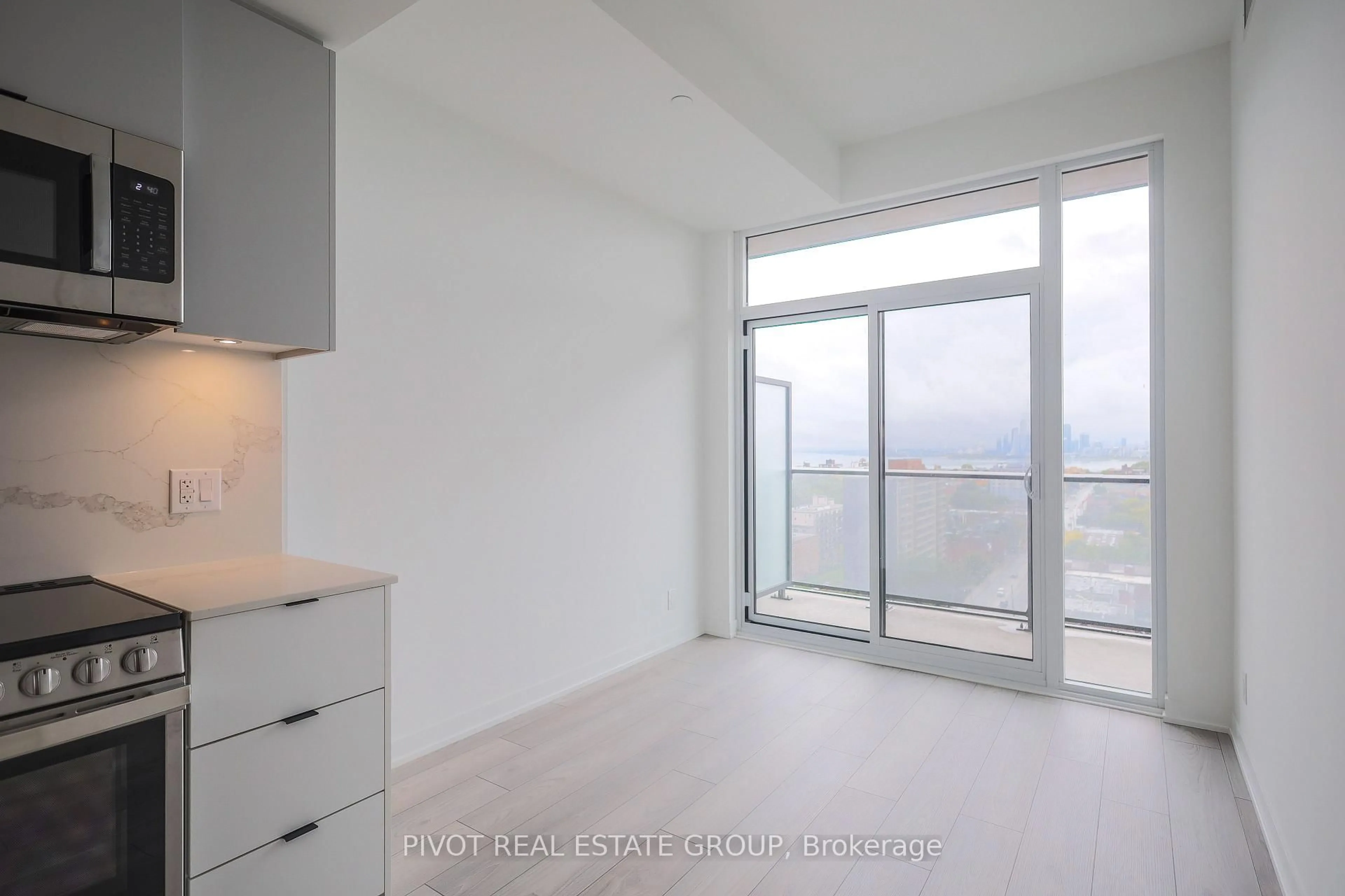 A pic of a room for 285 Dufferin St #1406, Toronto Ontario M6K 0J2
