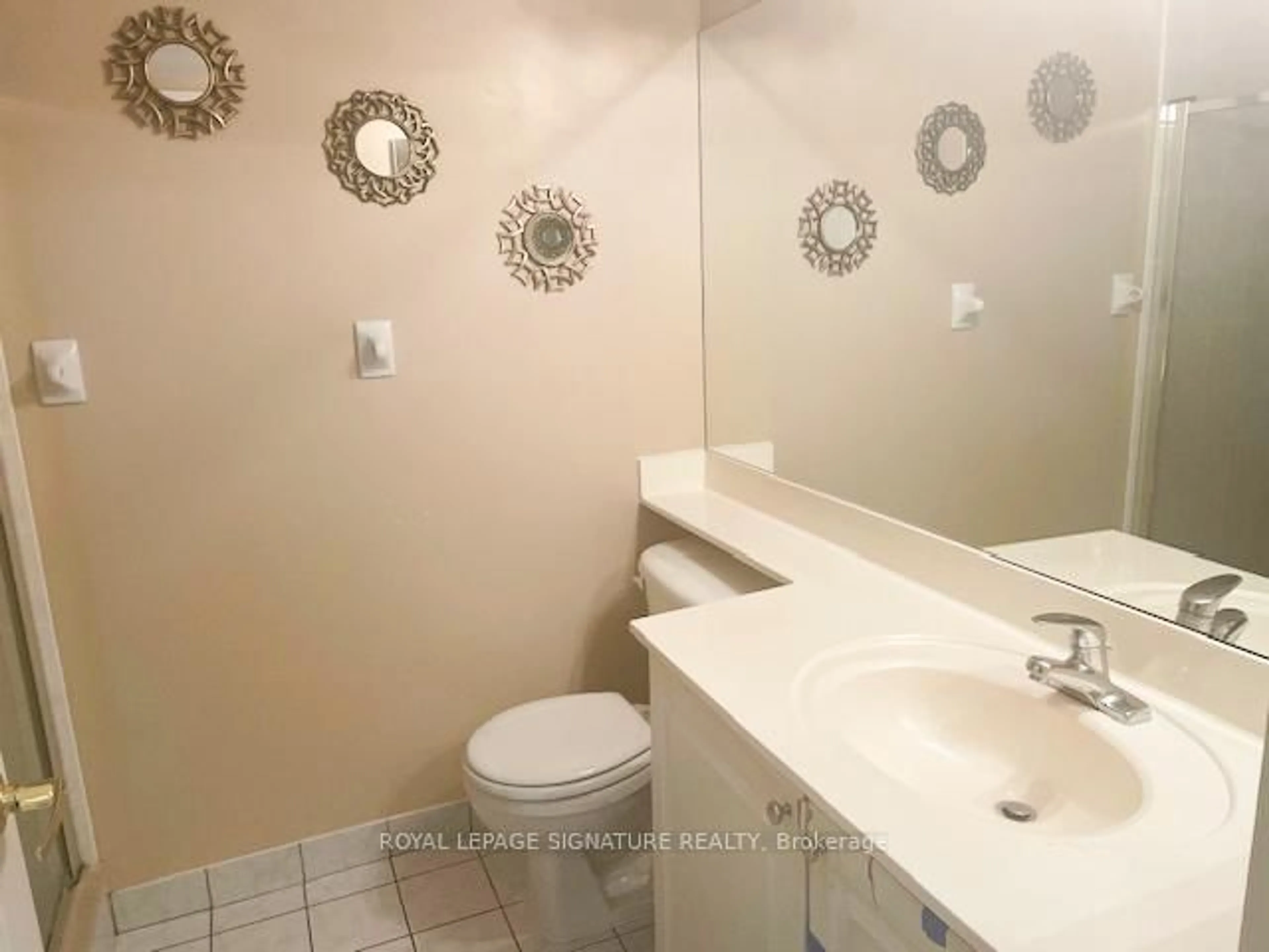 Standard bathroom, ceramic/tile floor for 25 Kingsbridge Garden Circ #224, Mississauga Ontario L5R 4B1