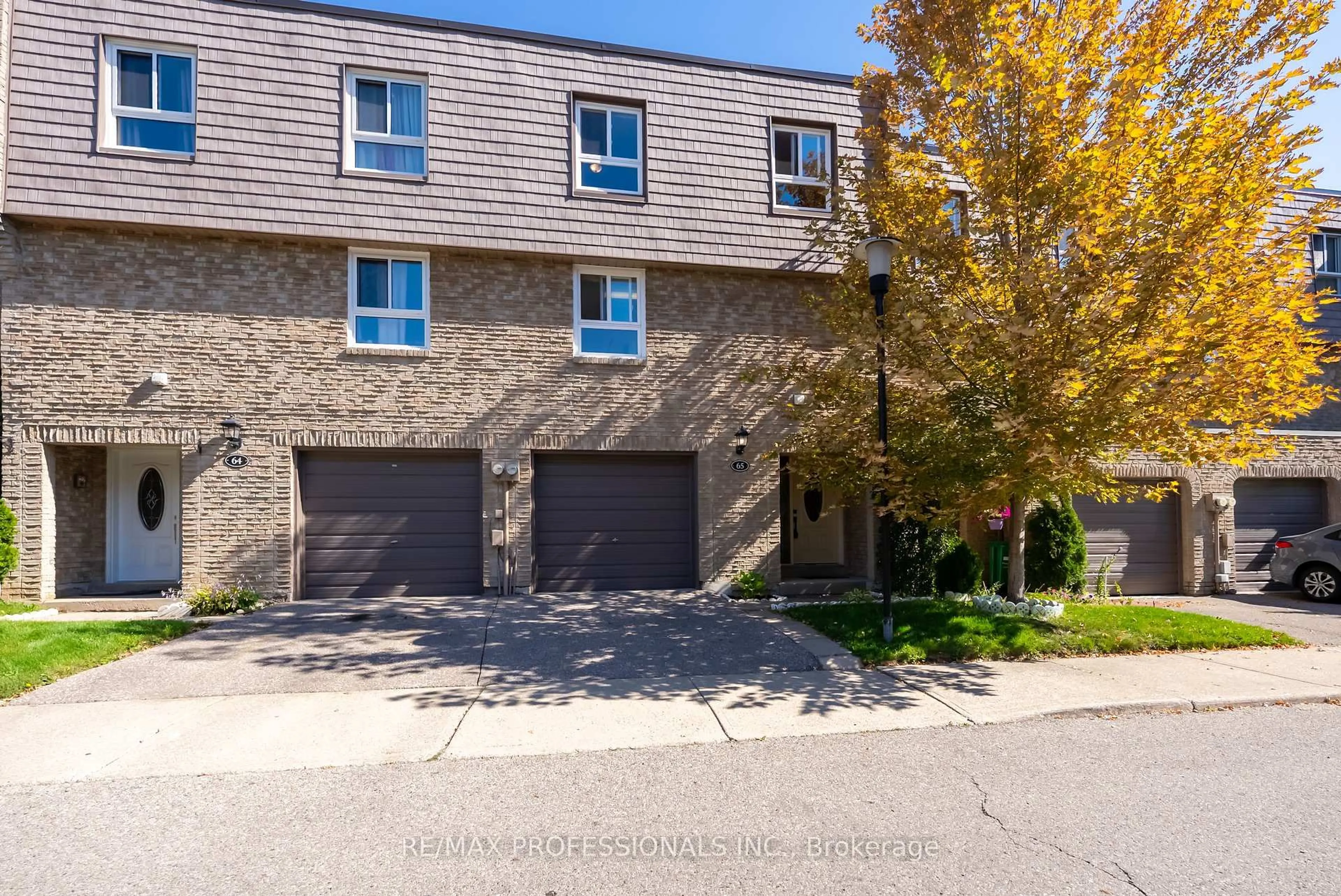 Unknown for 405 Hyacinthe Blvd #65, Mississauga Ontario L5A 3N1
