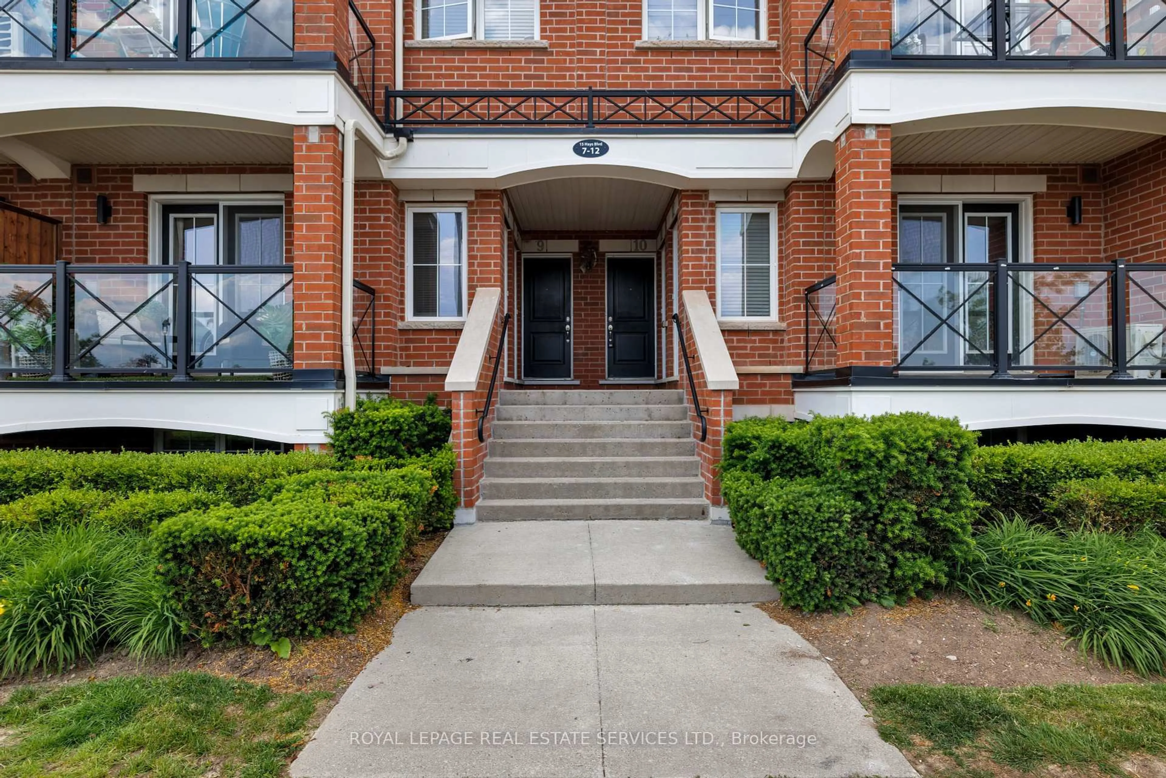 Unknown for 15 Hays Blvd #10, Oakville Ontario L6H 0H8