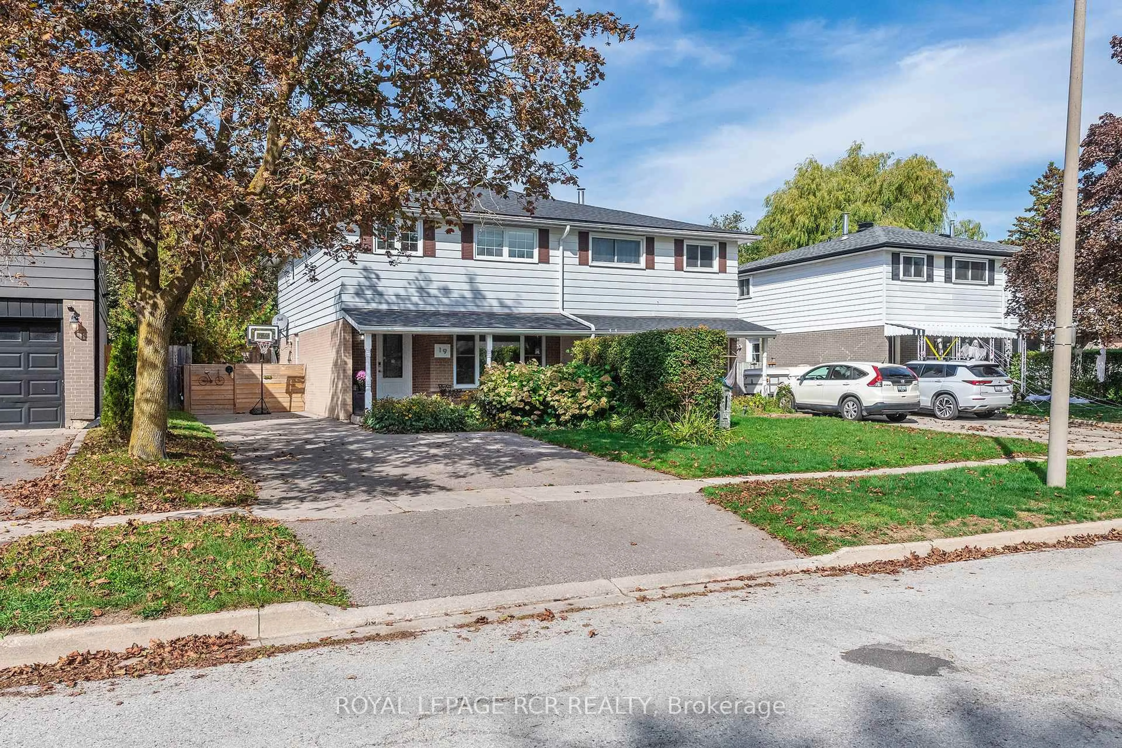 Unknown for 19 Carlton Dr, Orangeville Ontario L9W 2X8