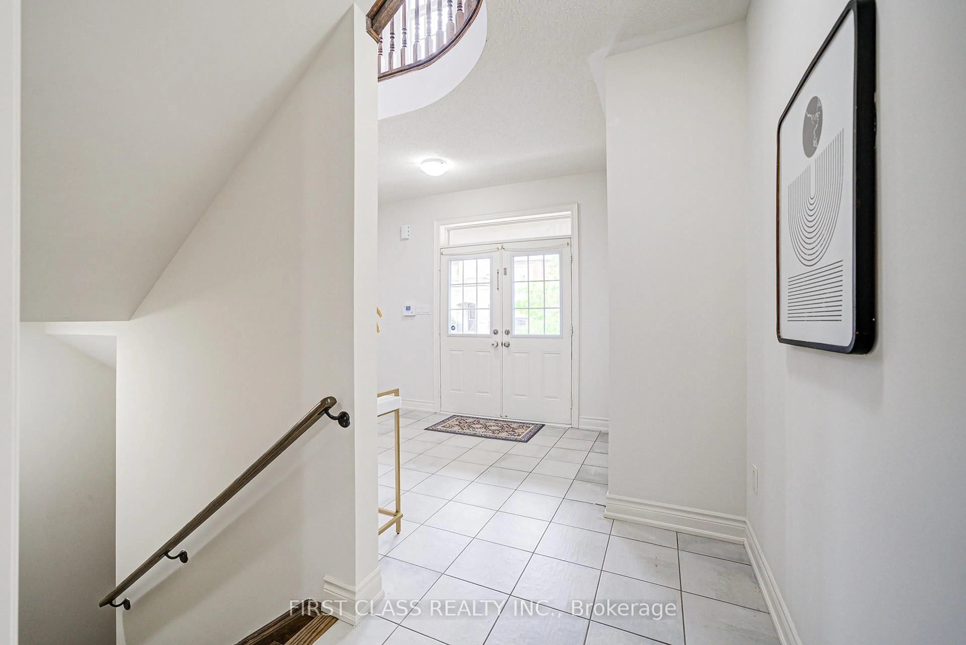 Indoor entryway for 3103 Streamwood Passage, Oakville Ontario L6H 0S8