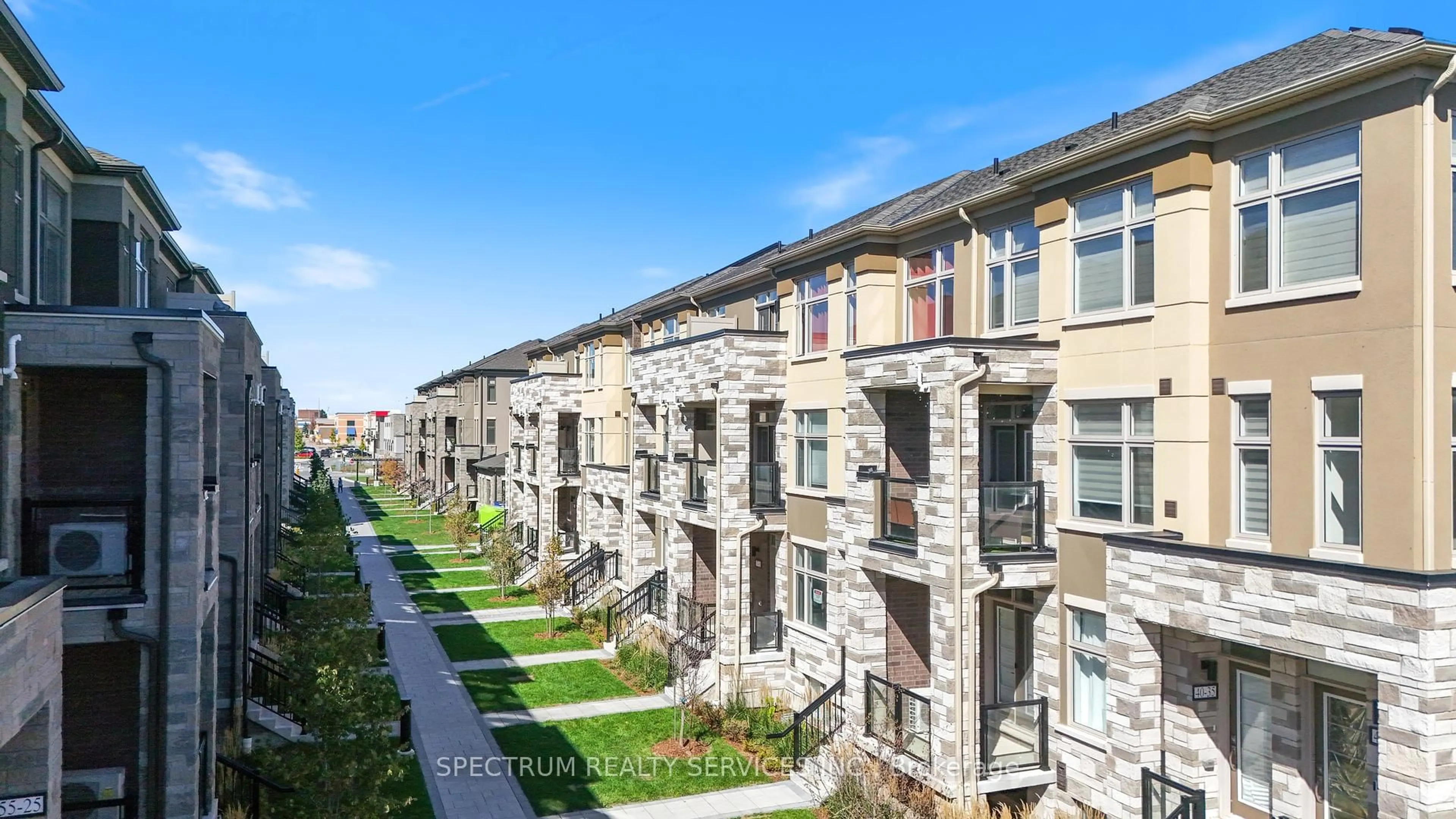 A pic from outside/outdoor area/front of a property/back of a property/a pic from drone, street for 82 Fieldridge Cres #Lot 68, Brampton Ontario L6R 4G6
