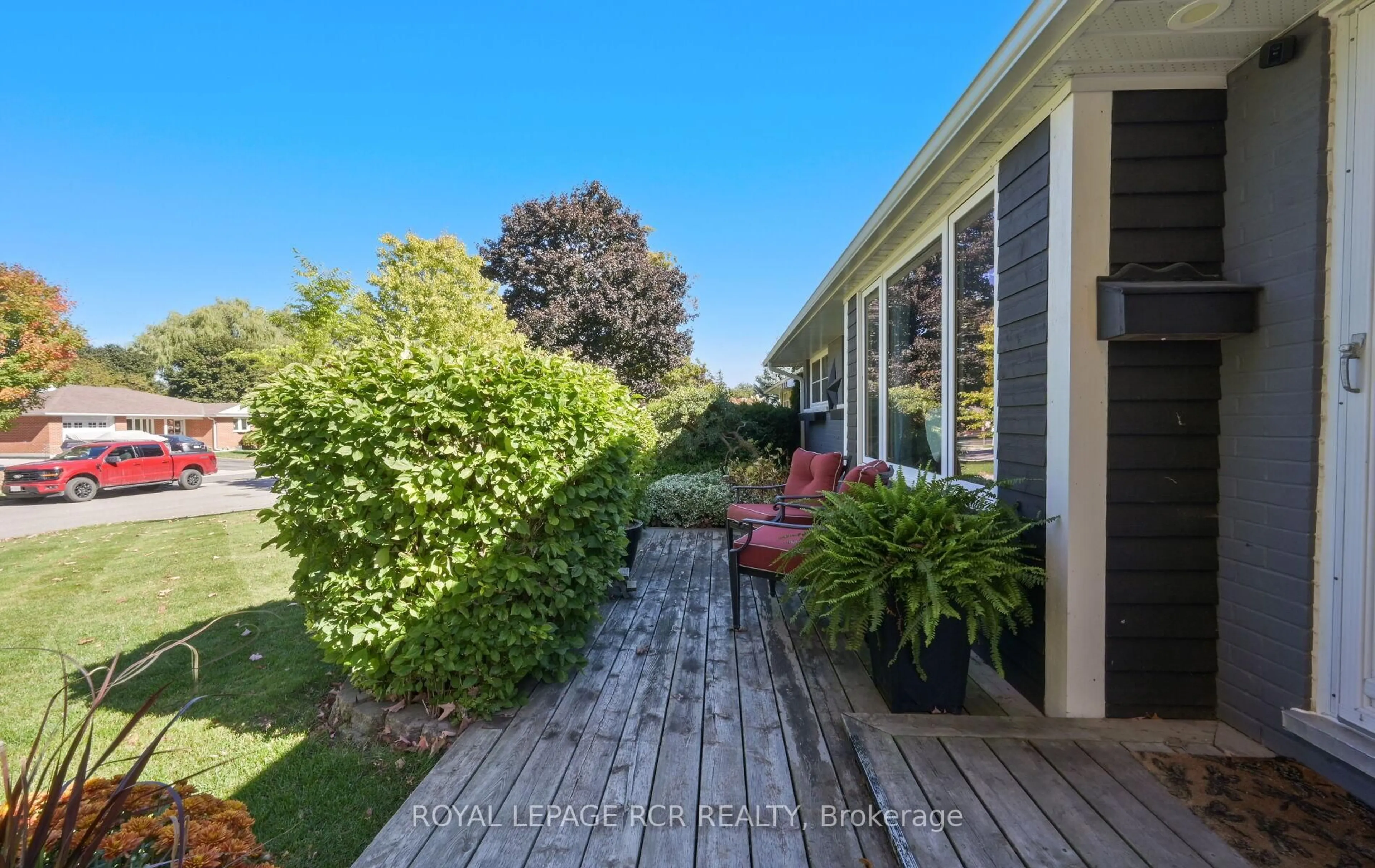 Patio, unknown for 106 Zina St, Orangeville Ontario L9W 1E8