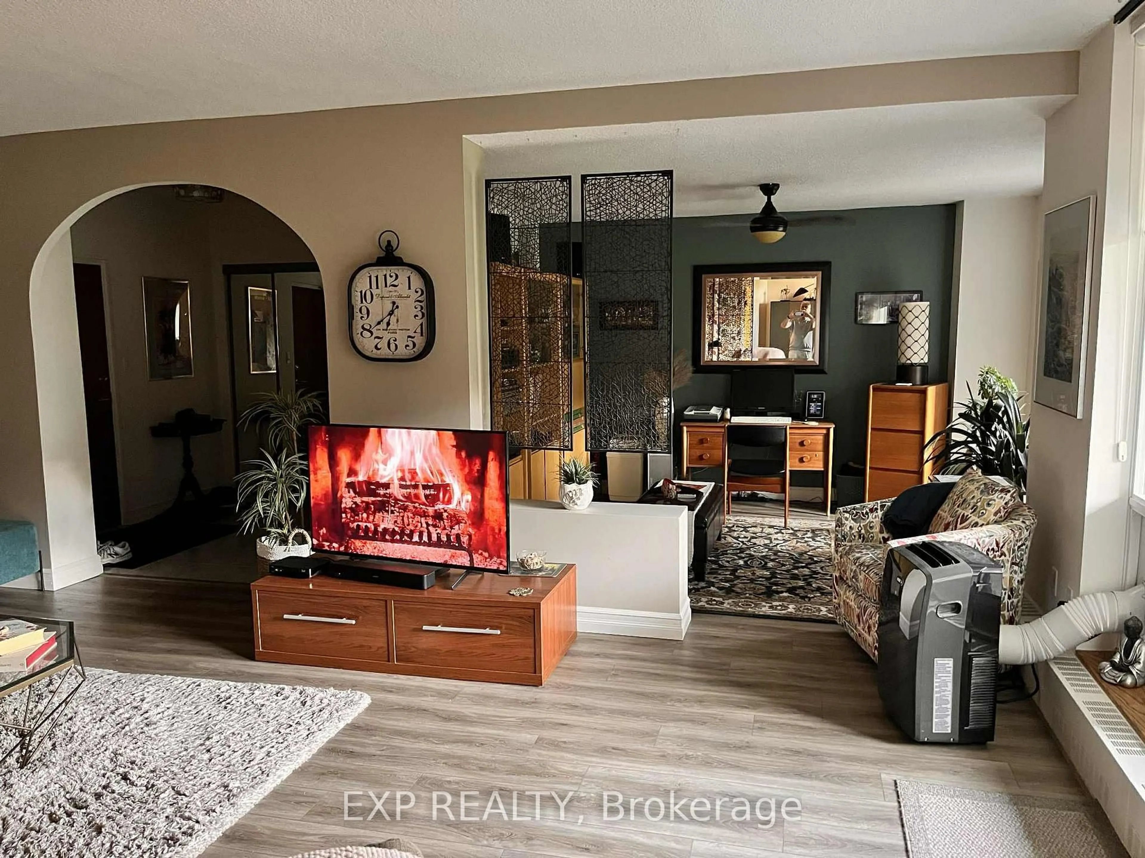 Living room with furniture, unknown for 5250 Lakeshore Rd #104, Burlington Ontario L7L 5L2