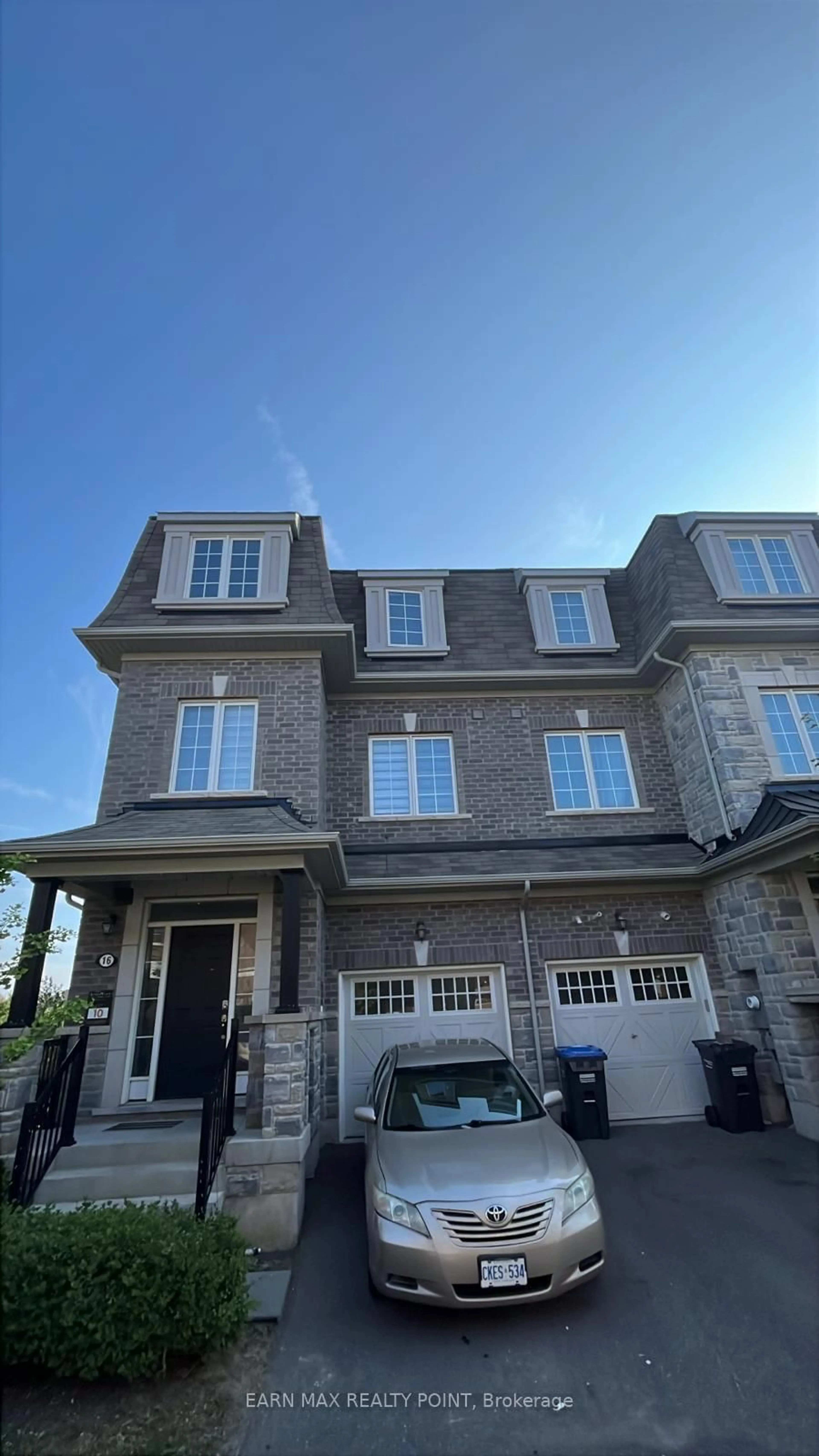 Home with brick exterior material, street for 16 Pomarine Way, Brampton Ontario L6X 0E4