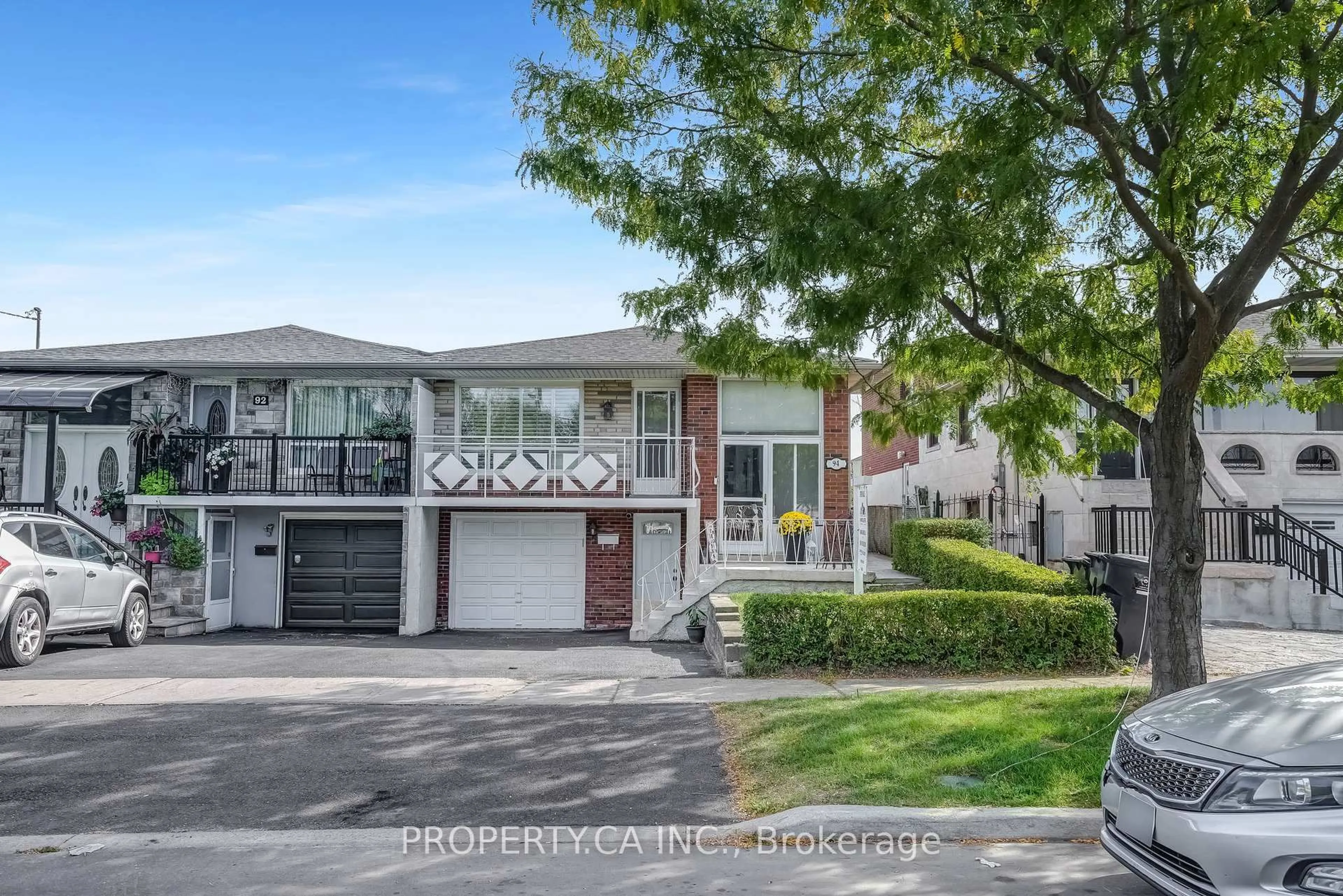 Home with brick exterior material, street for 94 Bamford Cres, Toronto Ontario M3N 1T8