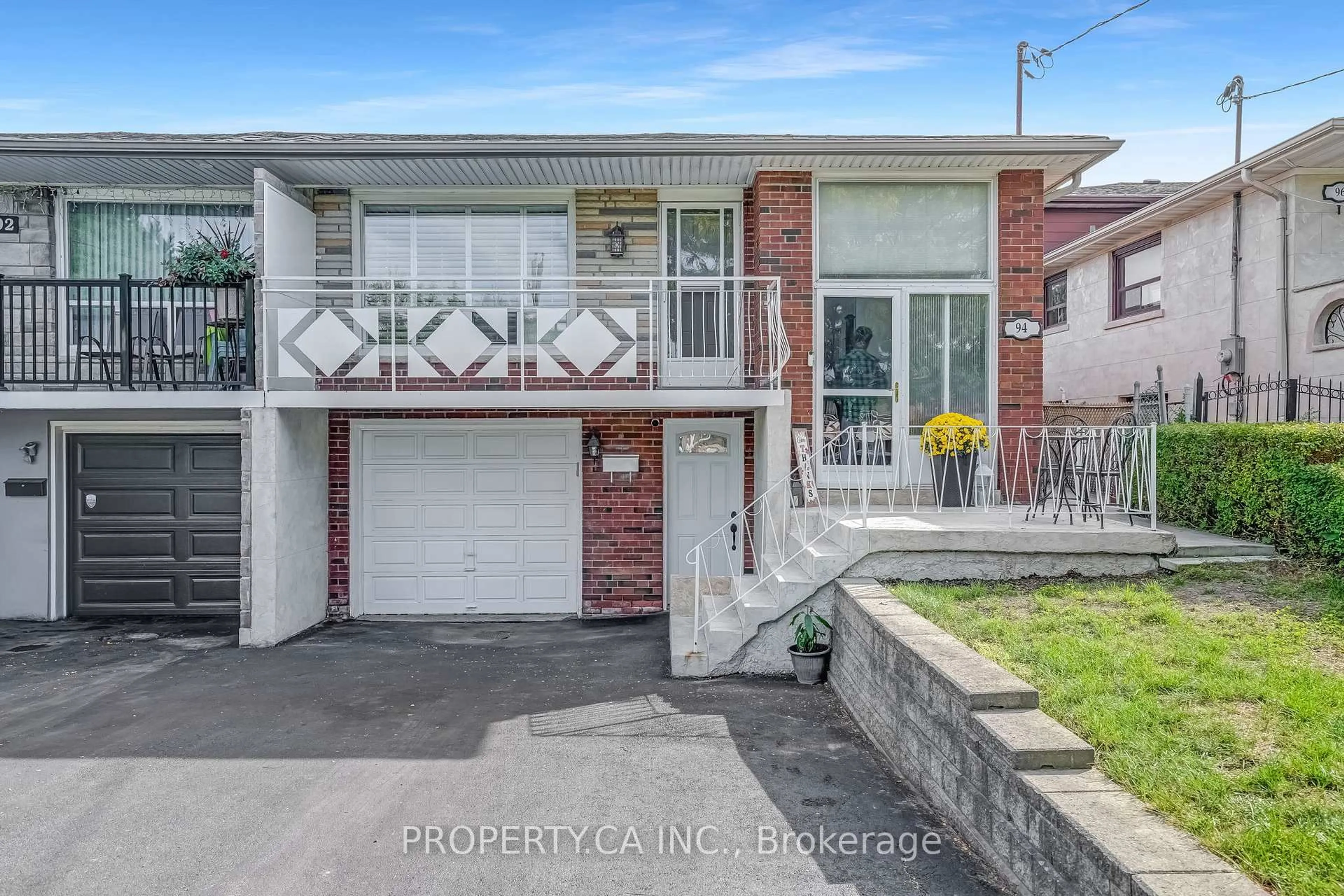 Home with brick exterior material, street for 94 Bamford Cres, Toronto Ontario M3N 1T8